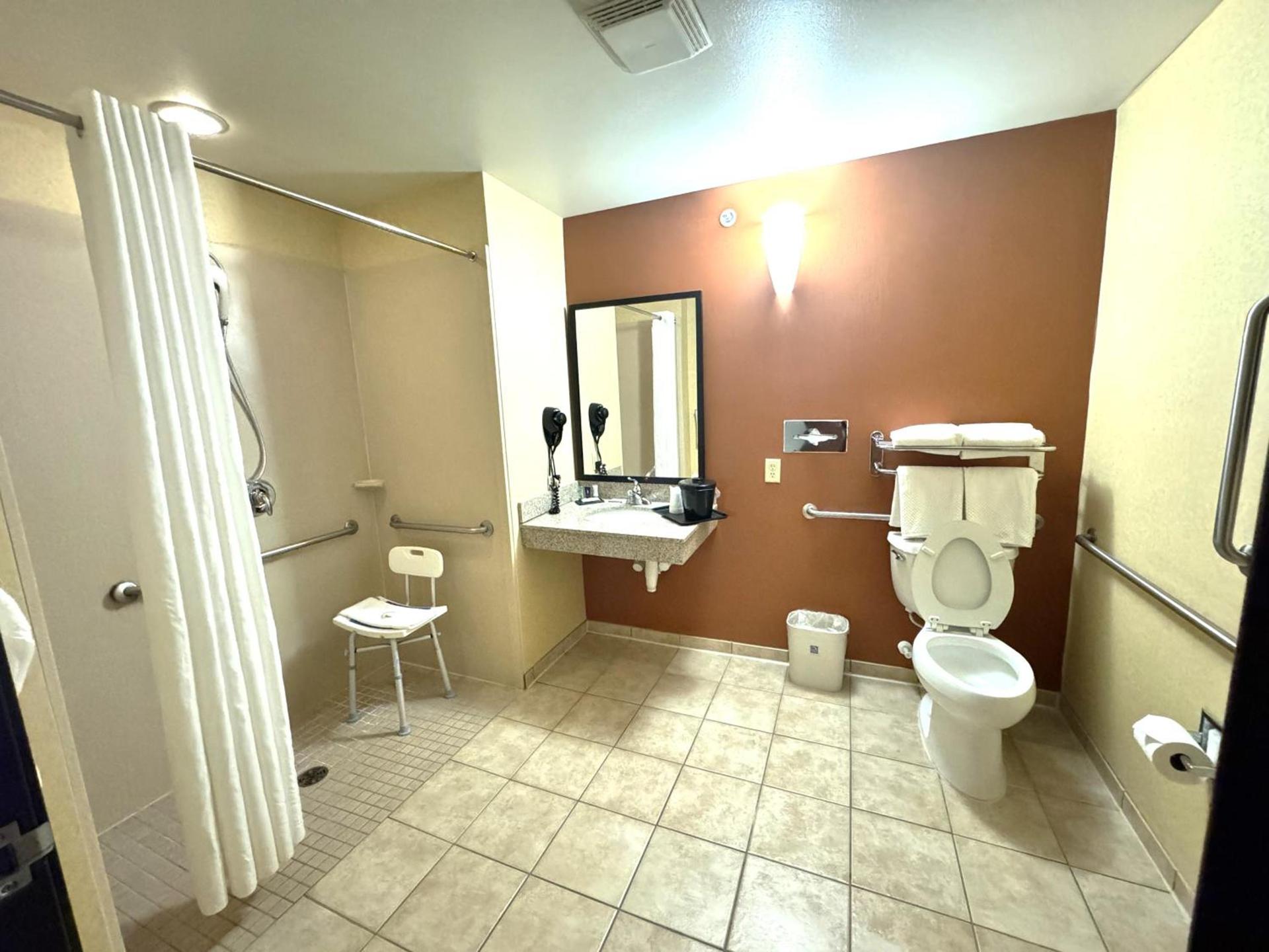 Sleep Inn & Suites Madison - Monona photo 44