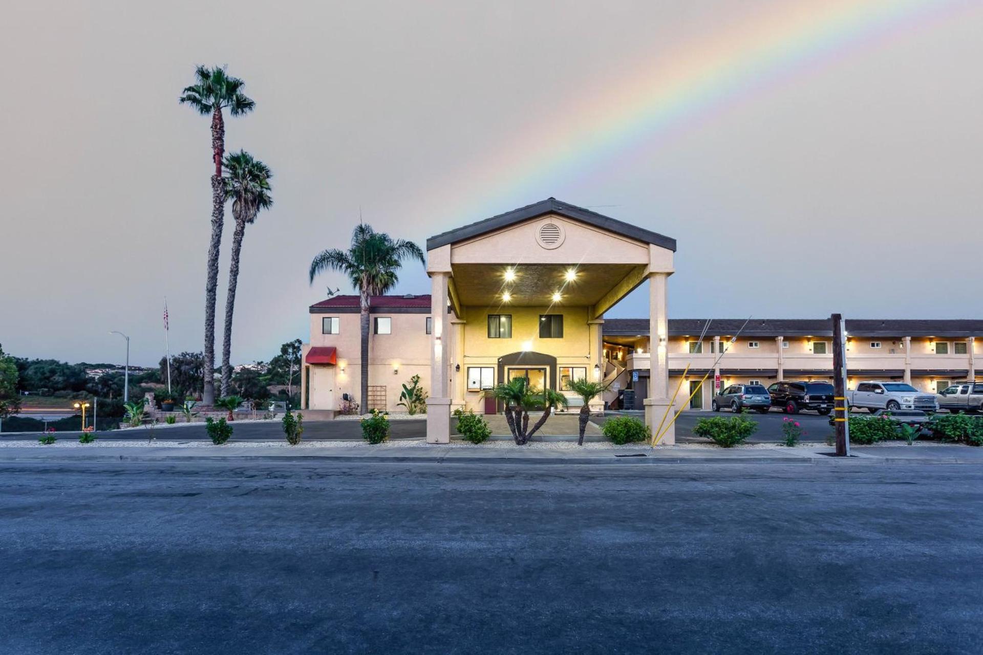 Aloha Inn photo 4