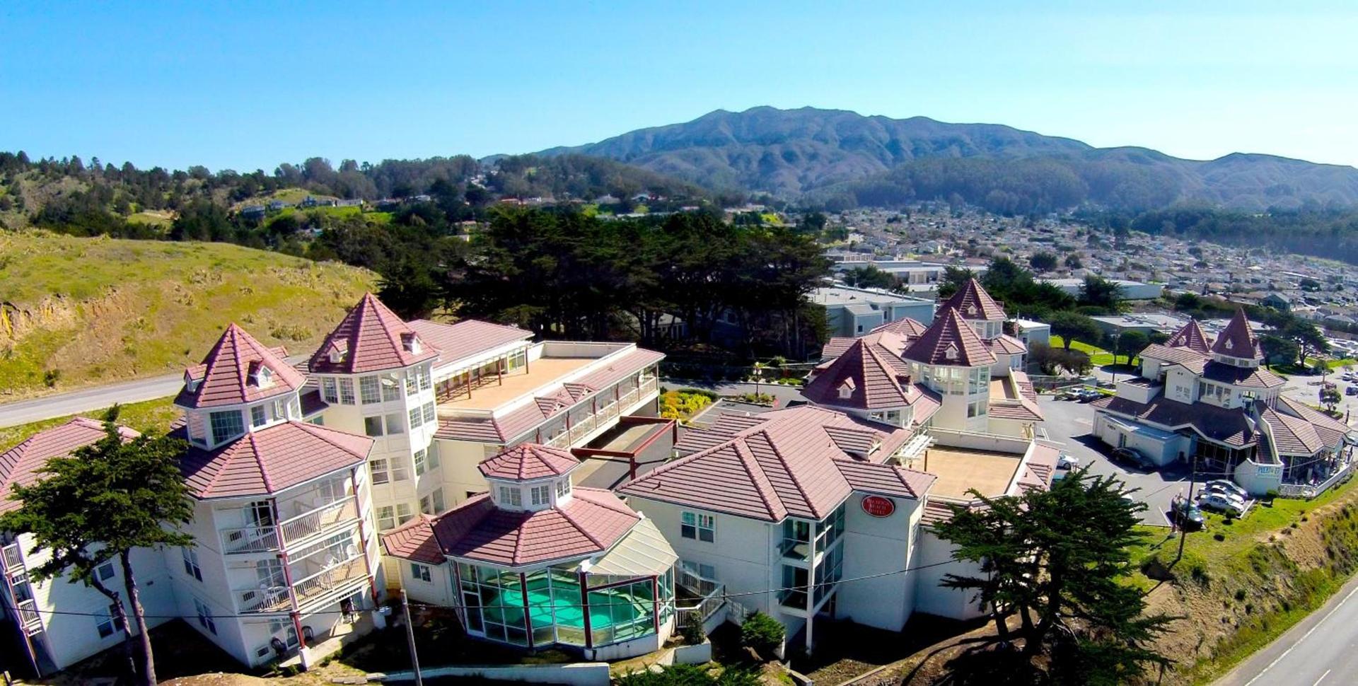 Pacifica Beach Hotel photo 31