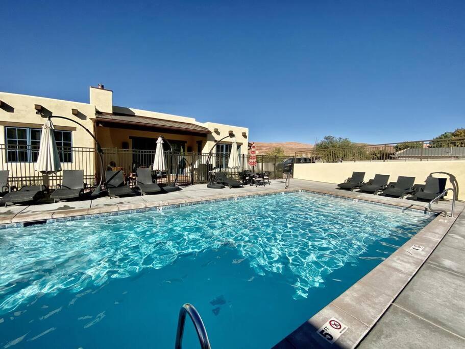 New Lodge In The Heart Of Moab, Utah photo 3