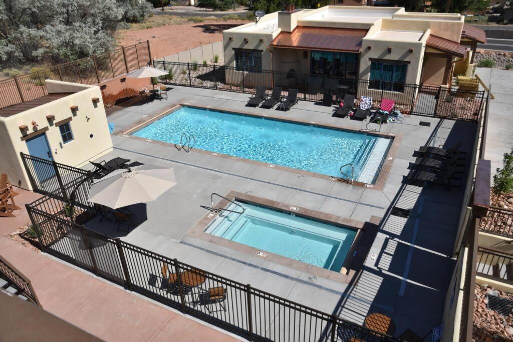New Lodge In The Heart Of Moab, Utah photo 9