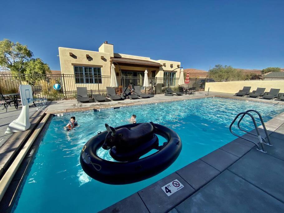 New Lodge In The Heart Of Moab, Utah photo 17