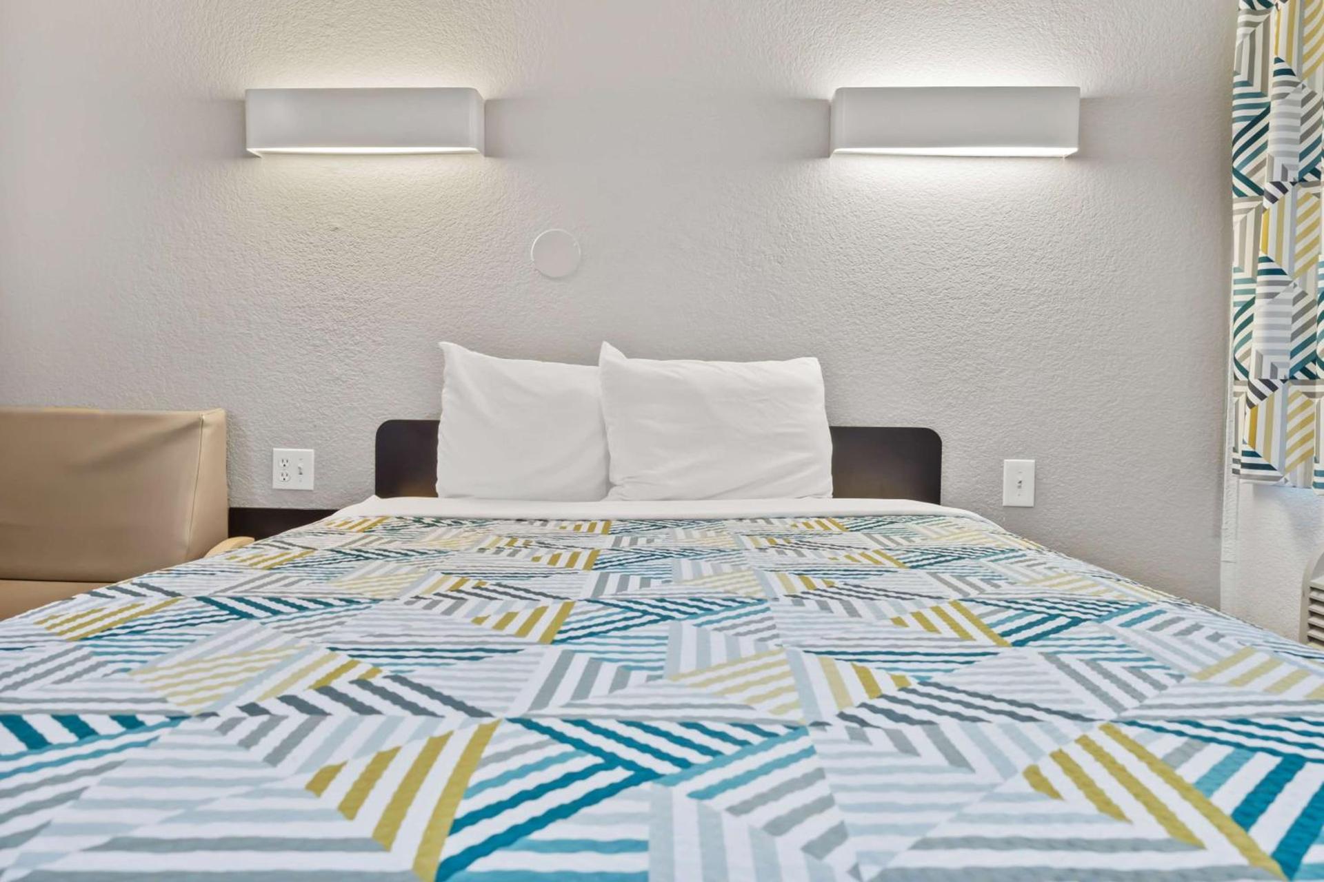 Motel 6-Ventura, CA - Beach photo 17