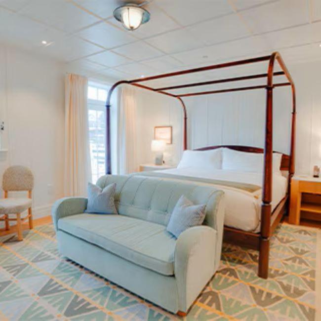Canoe Place Inn & Cottages photo 23