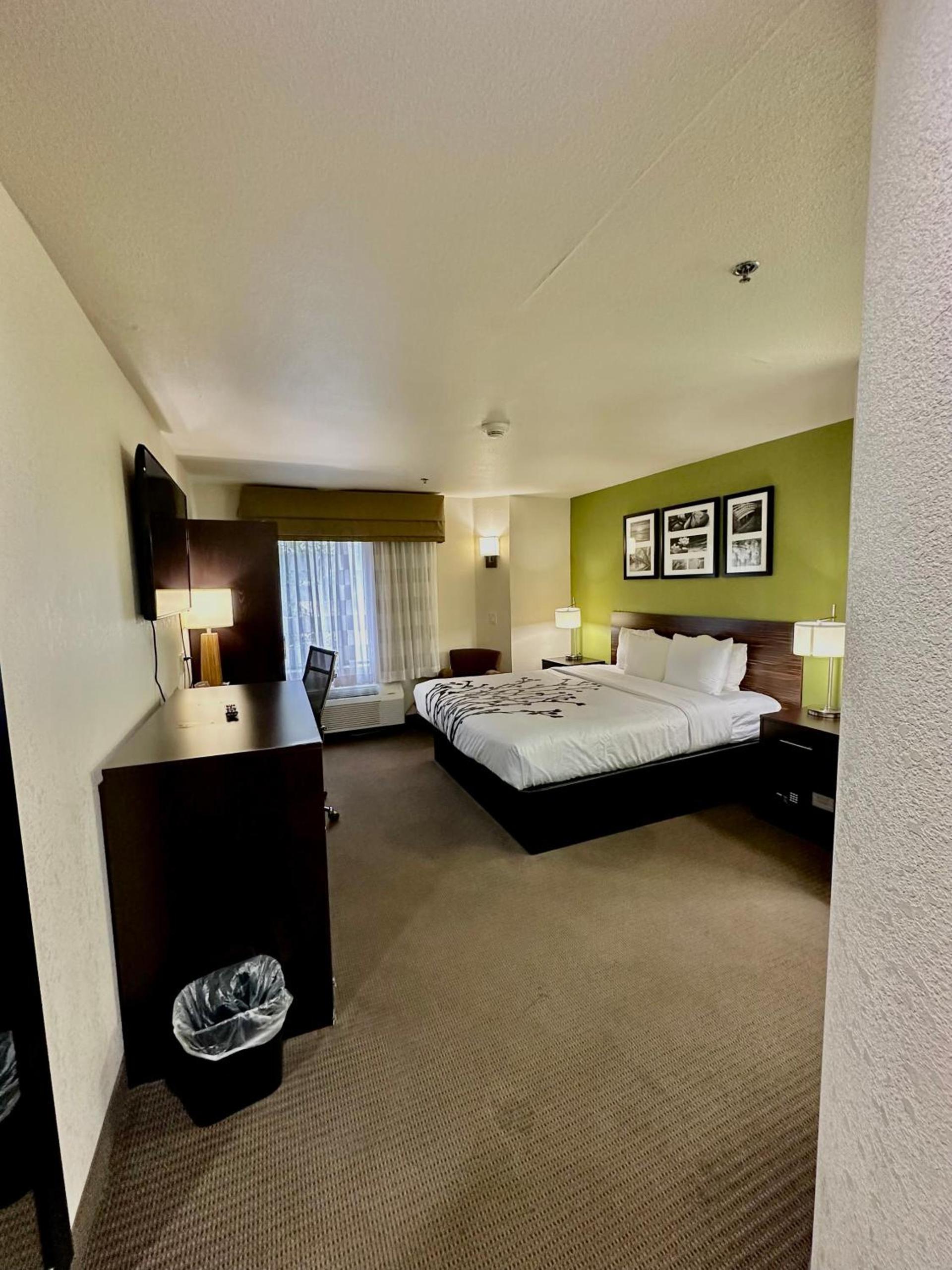 Sleep Inn & Suites Tulsa Central I-44 photo 34