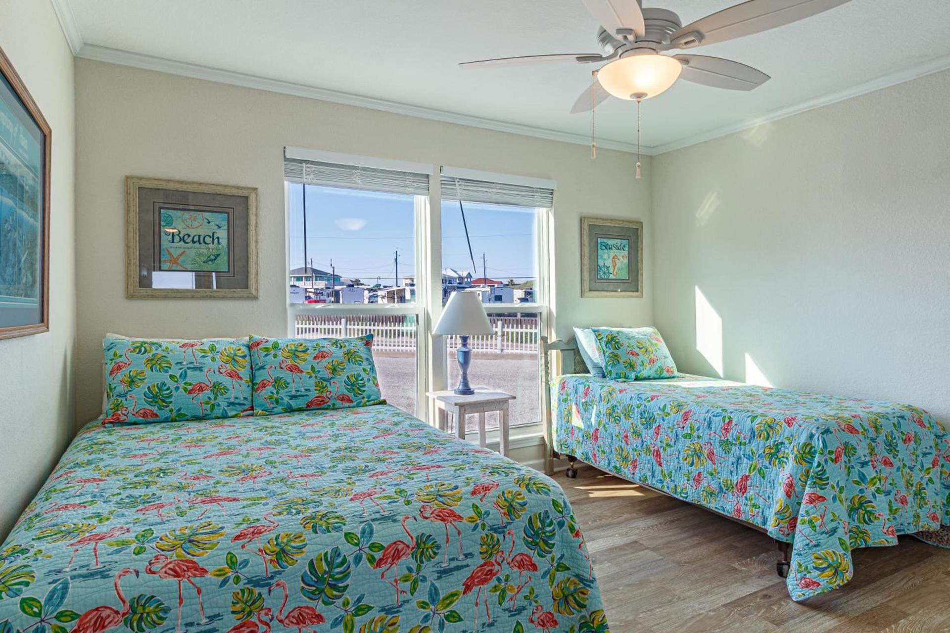Executive Keys Condominiums on the Beach photo 41