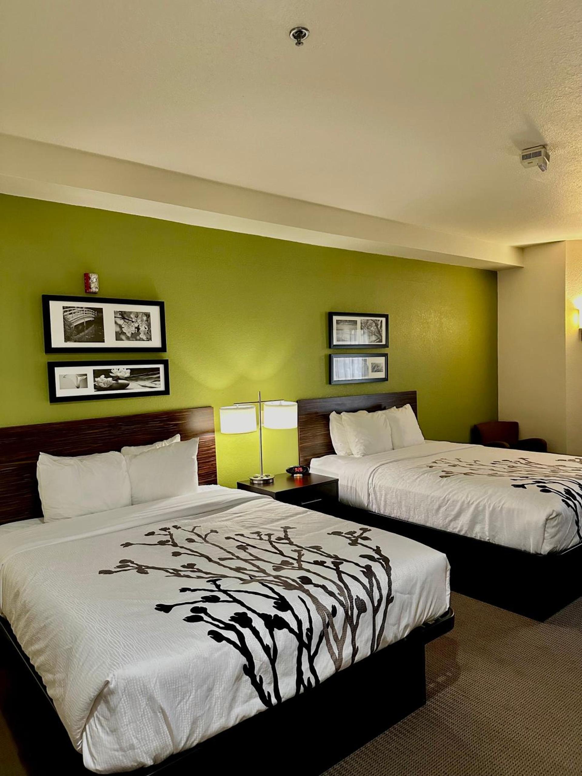 Sleep Inn & Suites Tulsa Central I-44 photo 42