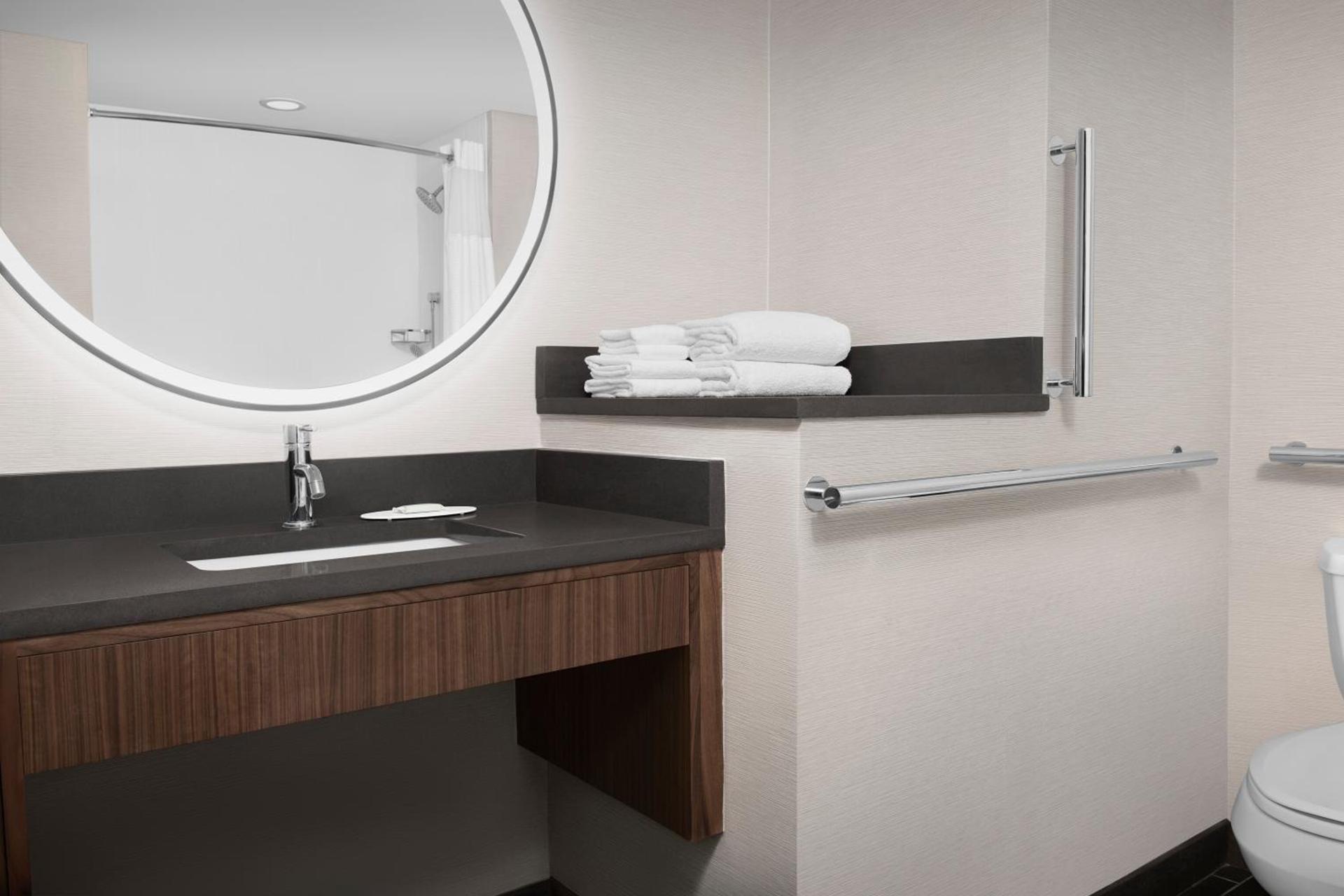 Courtyard by Marriott Paso Robles photo 32