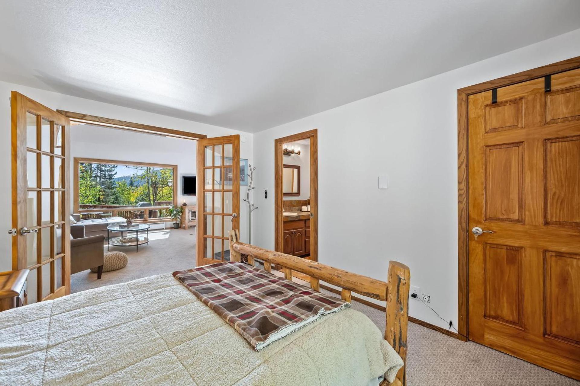 Nestled Inn photo 38