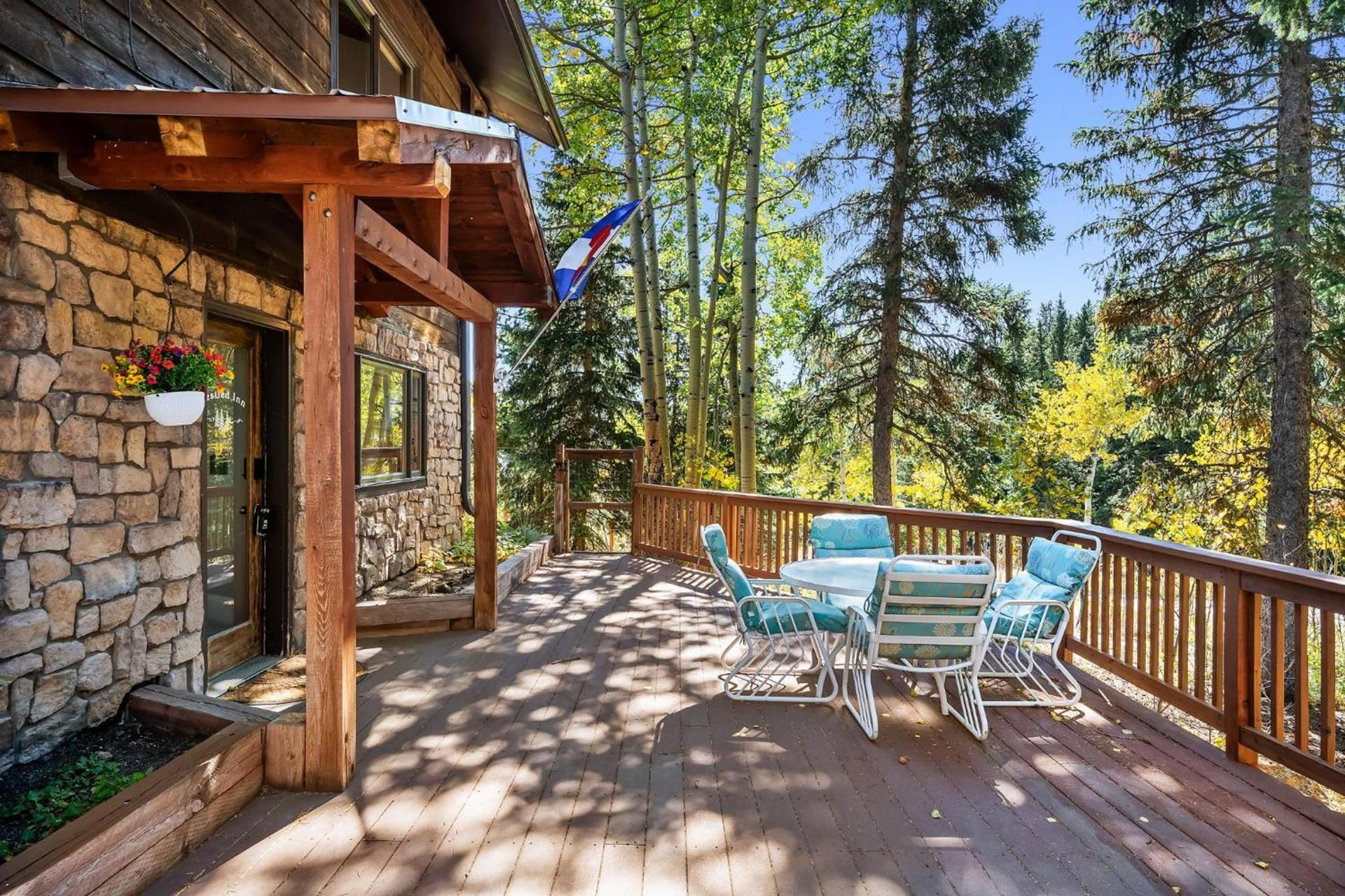 Nestled Inn photo 45