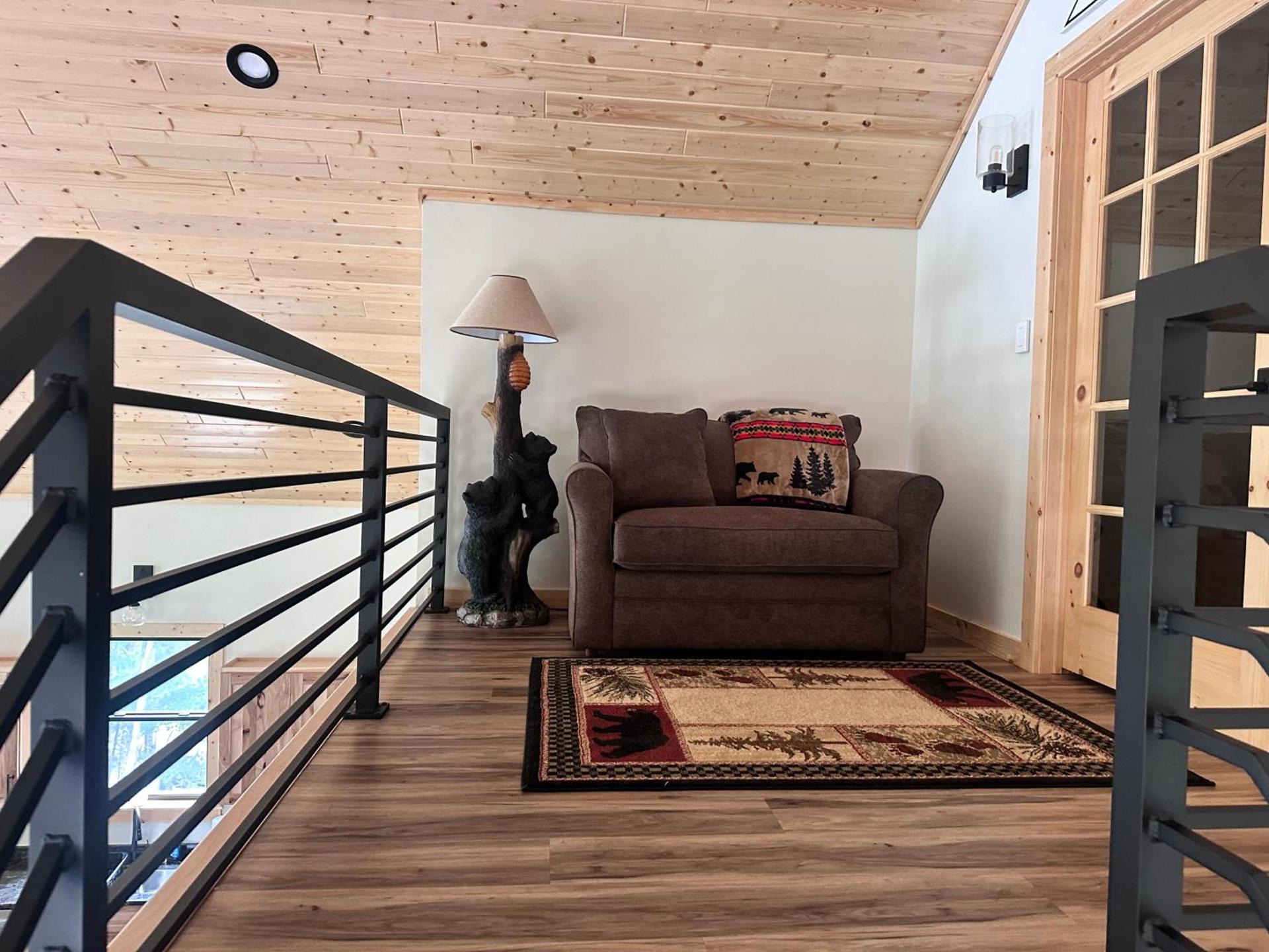 Black Bear Lodge photo 13