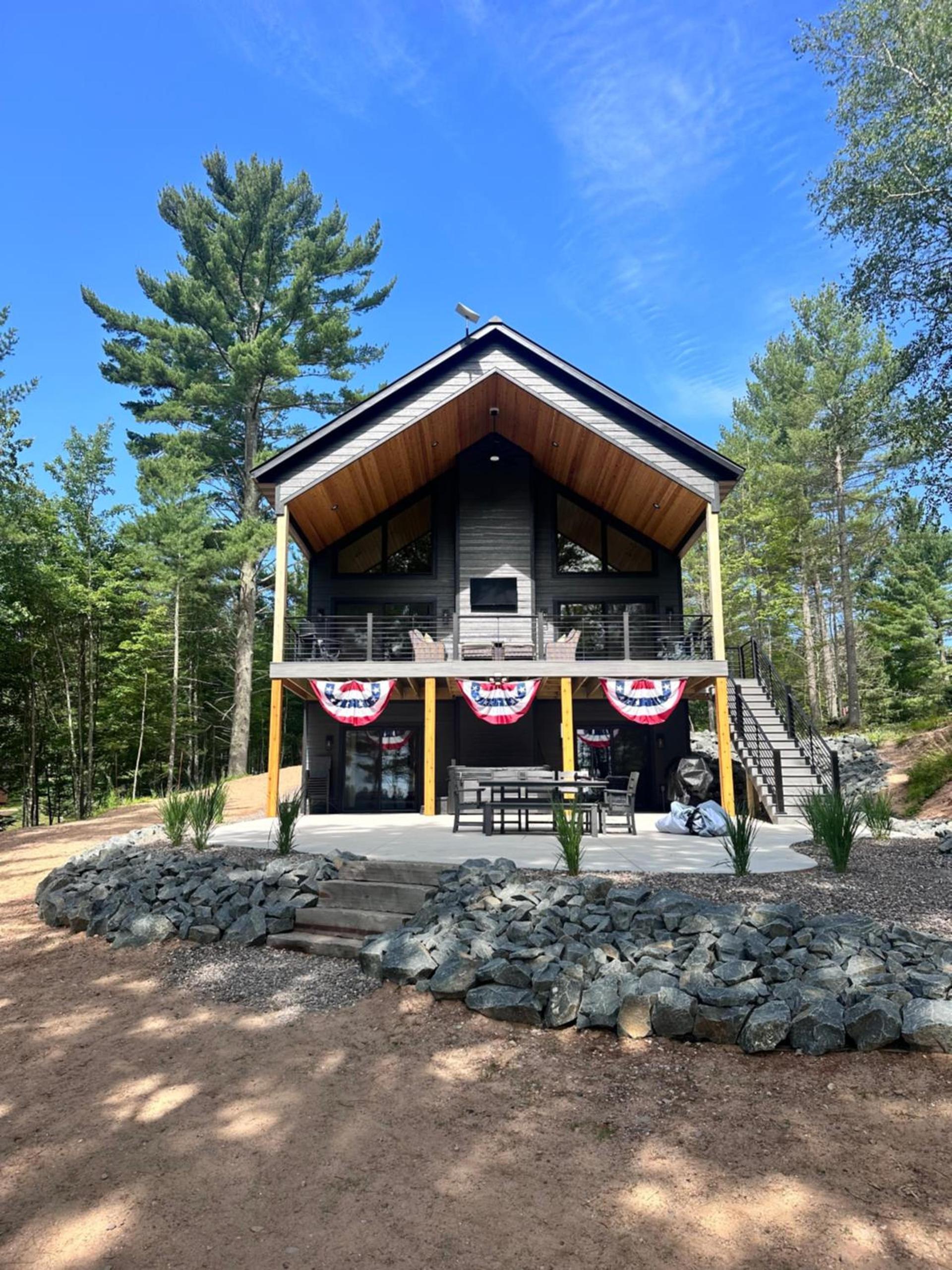 Black Bear Lodge — hotel in Eagle River