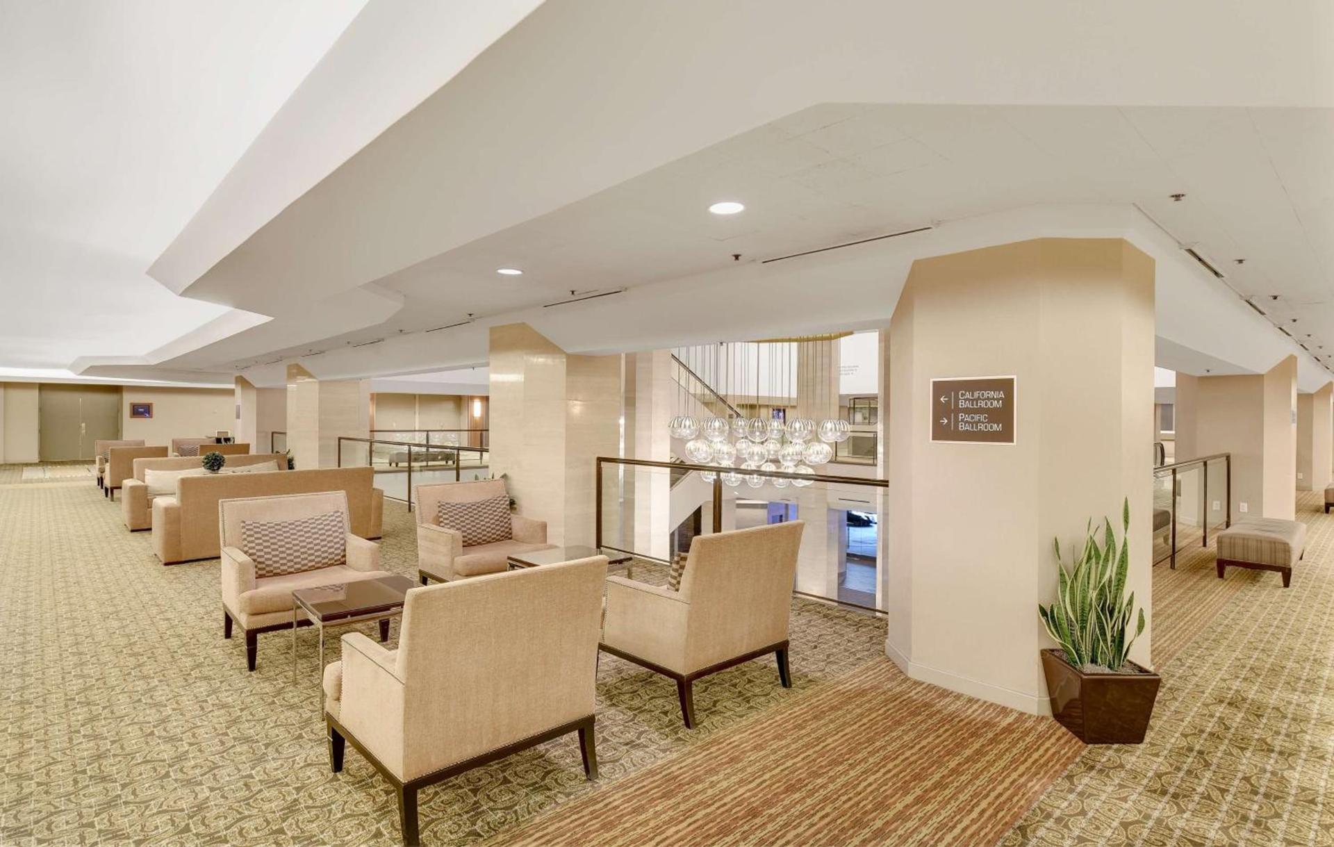 Hilton Anaheim photo 11