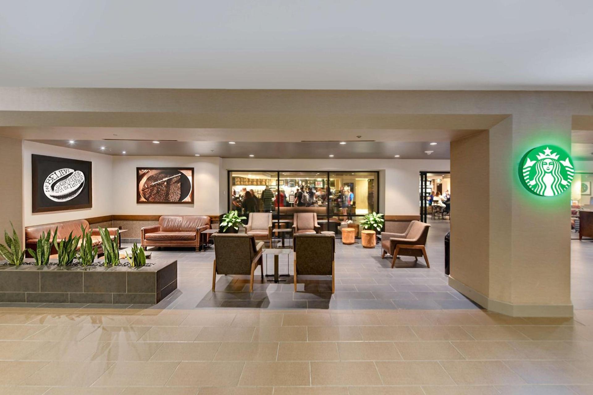 Hilton Anaheim photo 19