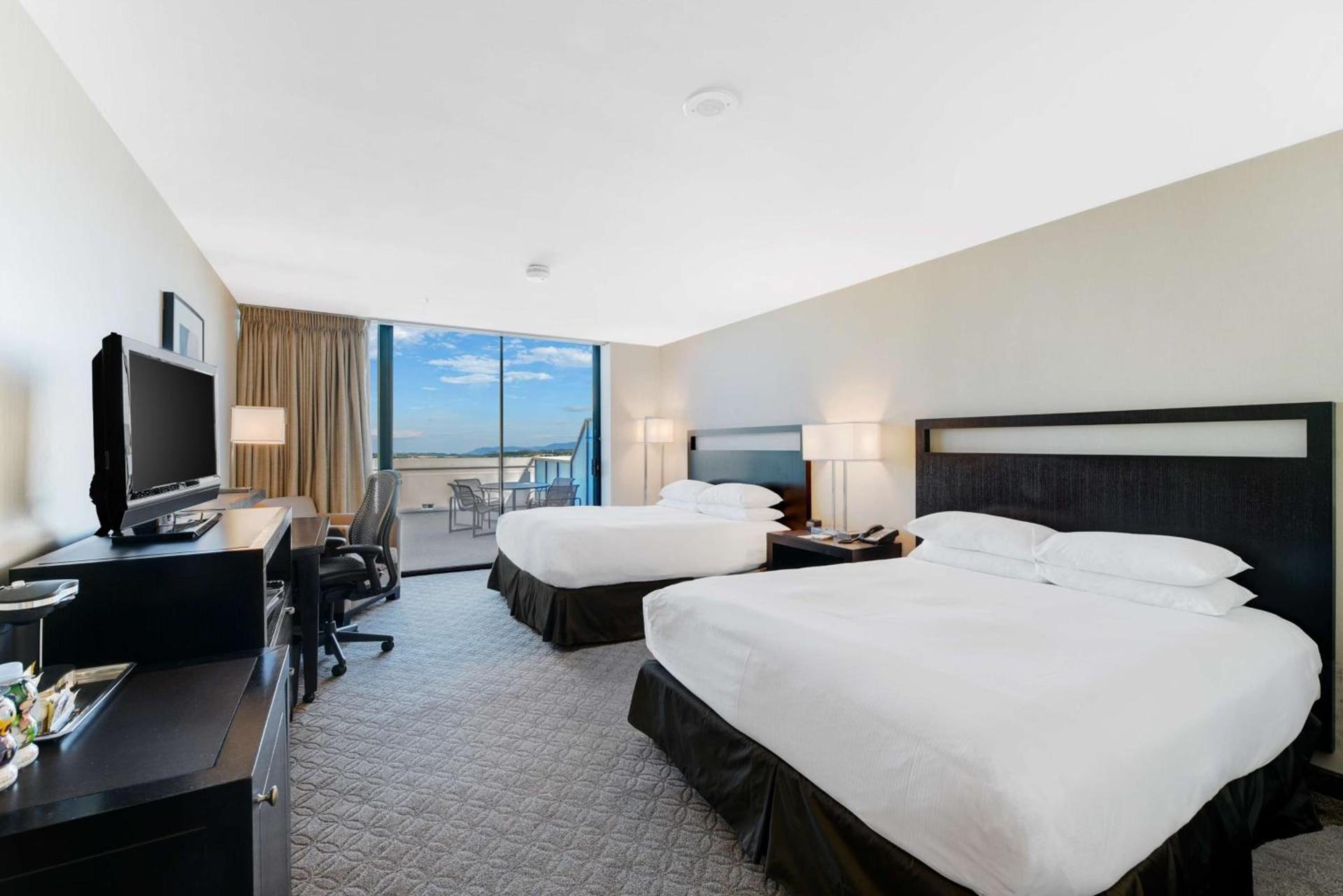 Hilton Anaheim photo 37