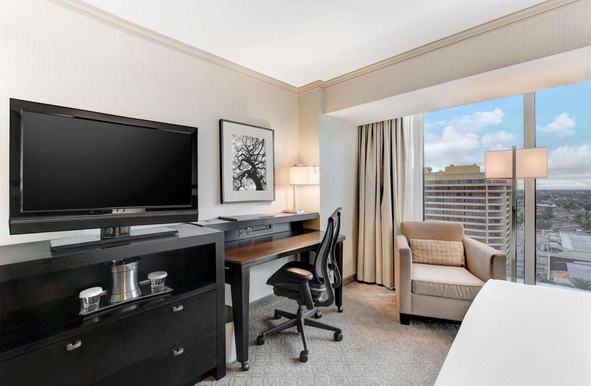 Hilton Anaheim photo 43