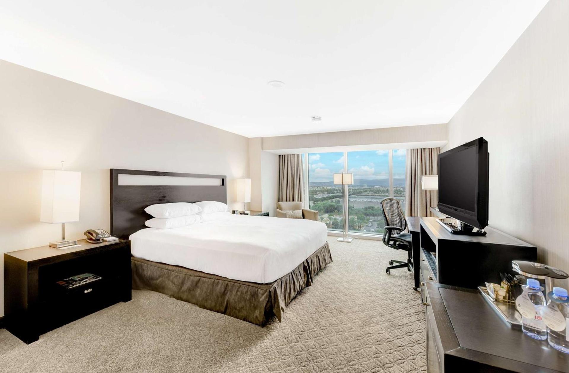 Hilton Anaheim photo 53