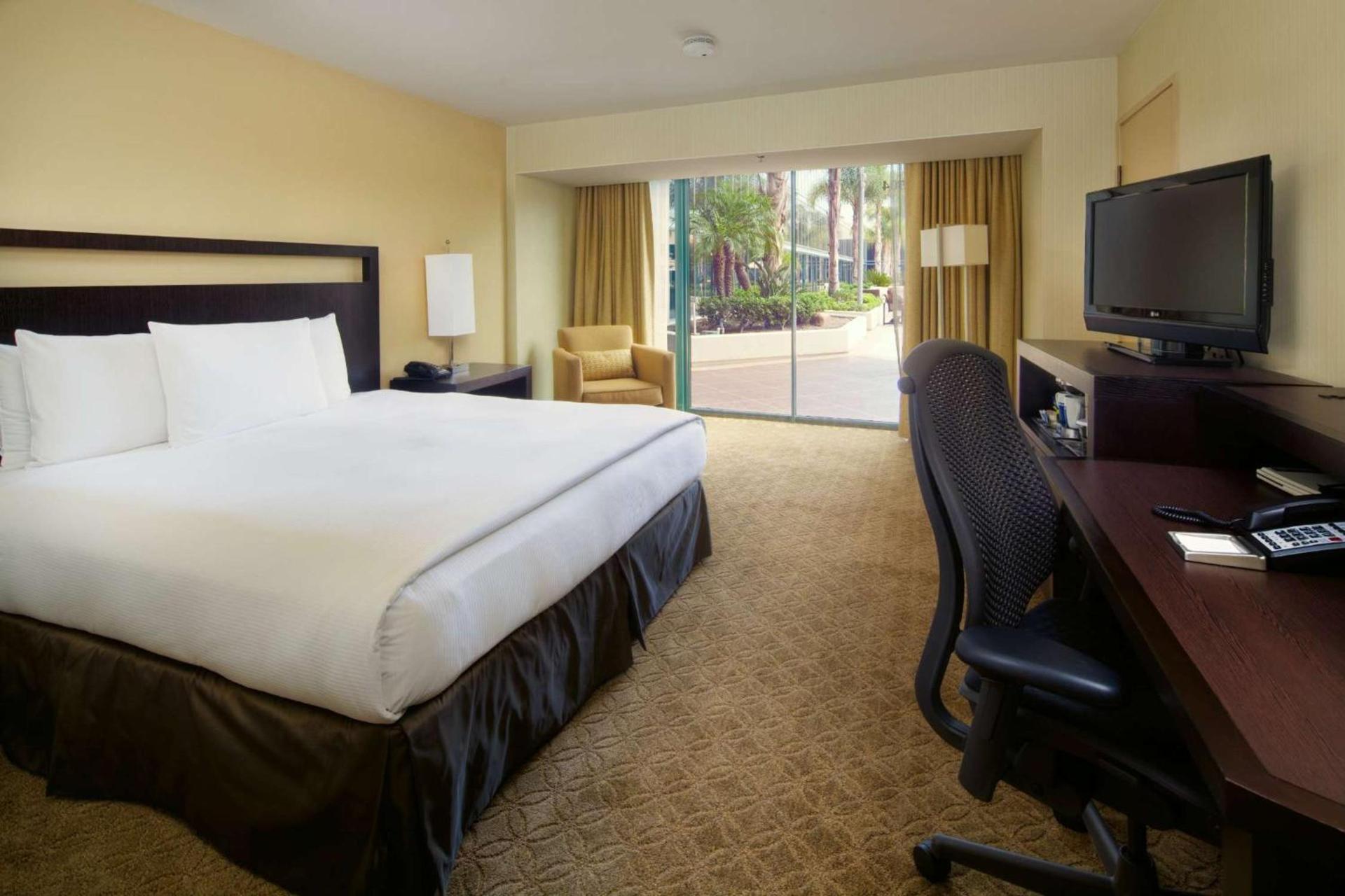 Hilton Anaheim photo 73