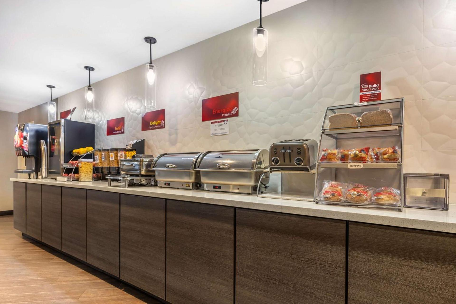 Best Western Plus North Las Vegas Inn & Suites photo 8