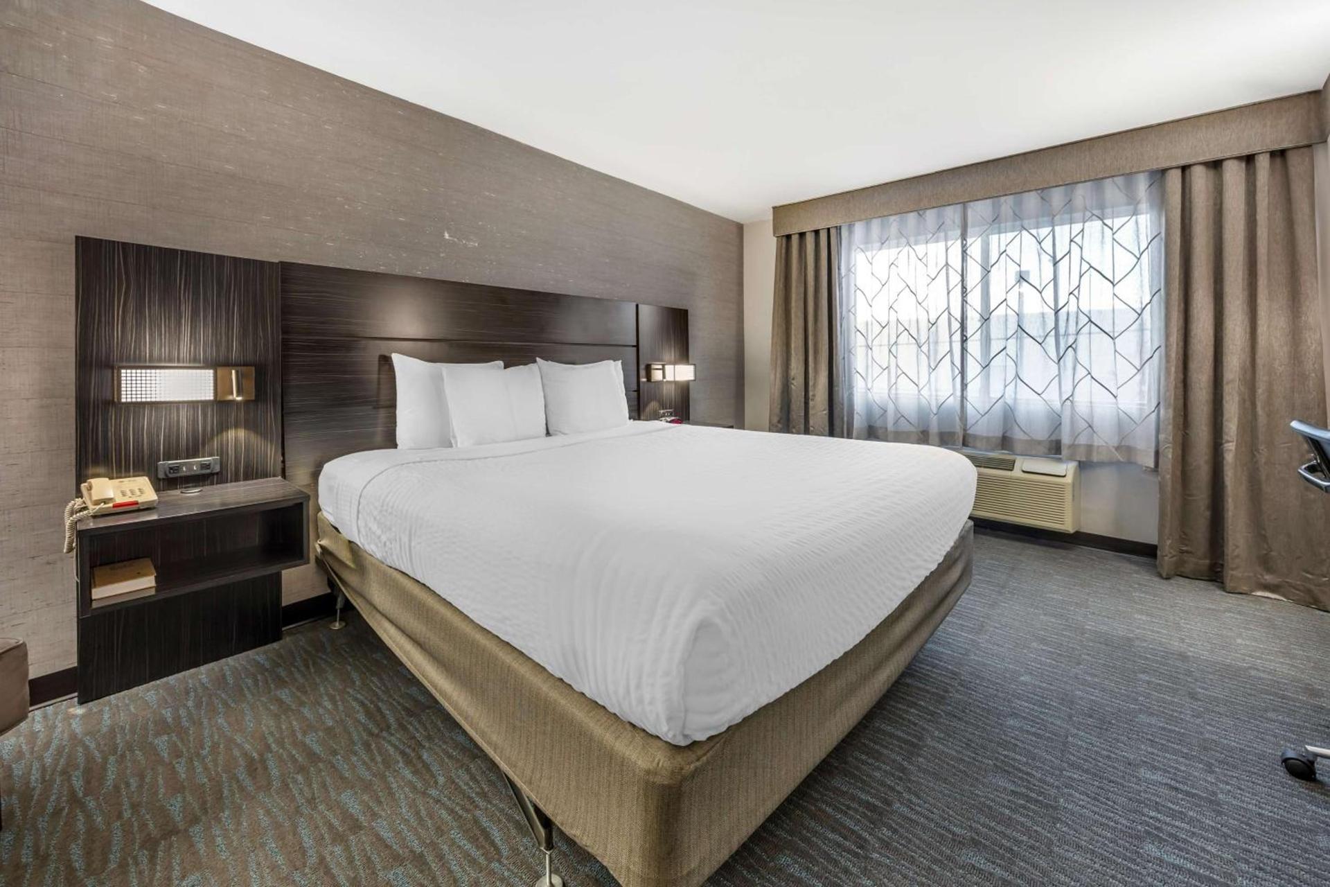 Best Western Plus North Las Vegas Inn & Suites photo 12