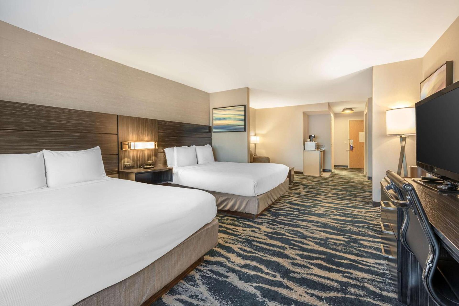 Best Western Plus North Las Vegas Inn & Suites photo 17