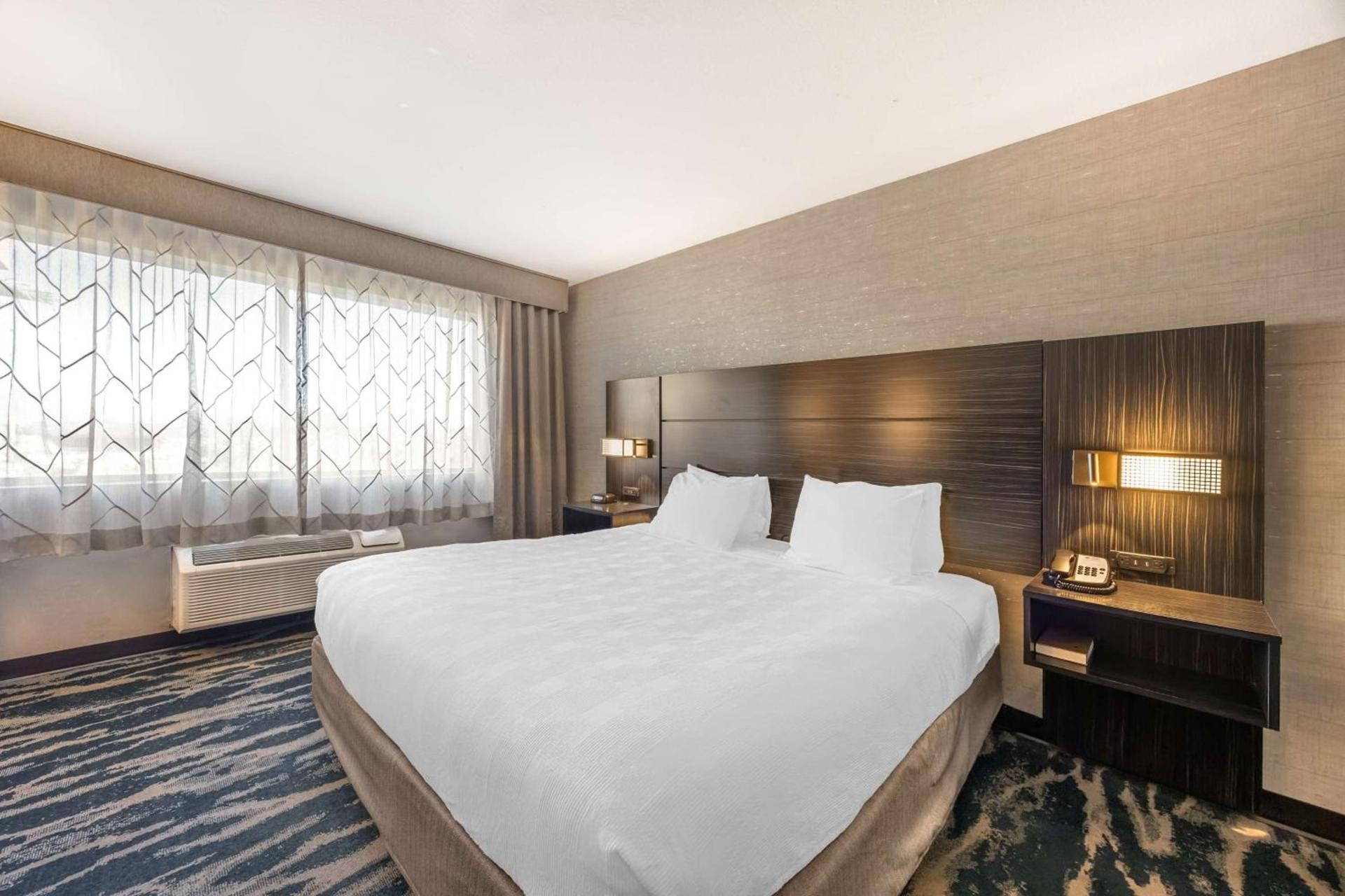 Best Western Plus North Las Vegas Inn & Suites photo 20