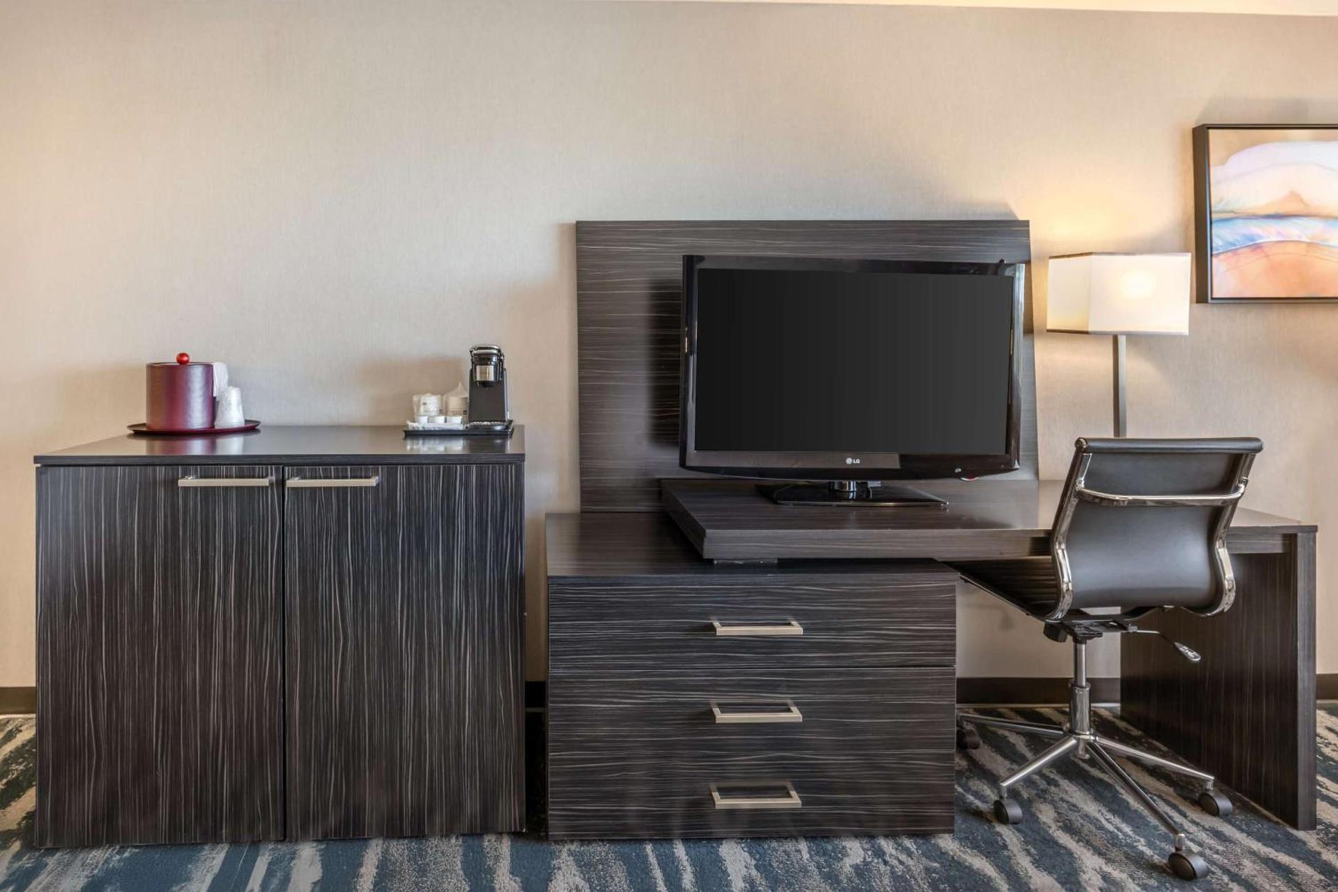 Best Western Plus North Las Vegas Inn & Suites photo 22