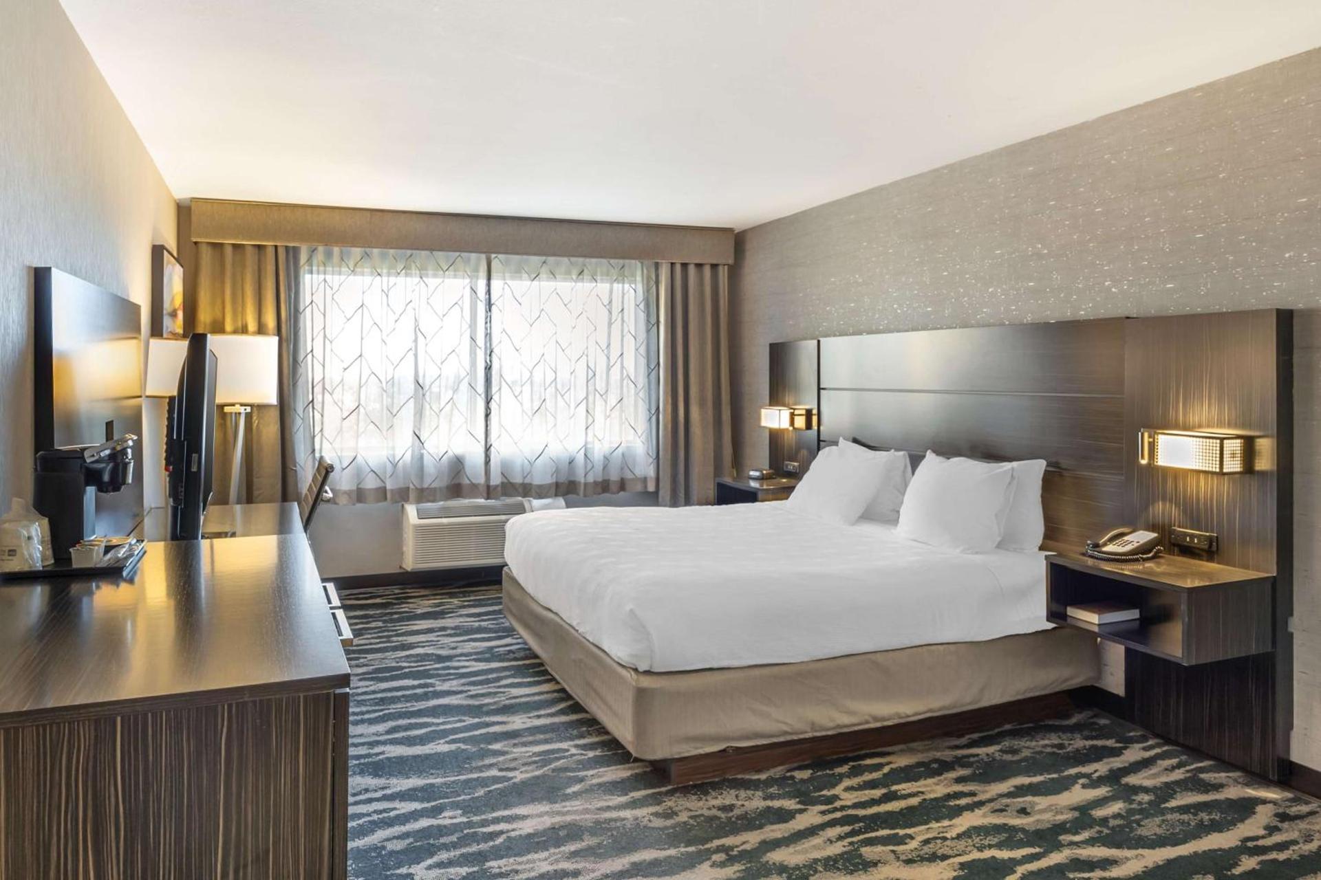 Best Western Plus North Las Vegas Inn & Suites photo 21