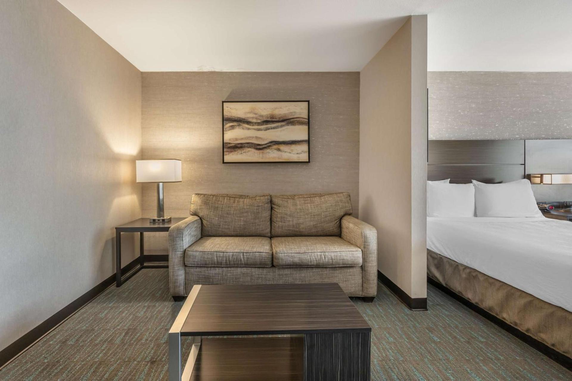 Best Western Plus North Las Vegas Inn & Suites photo 36
