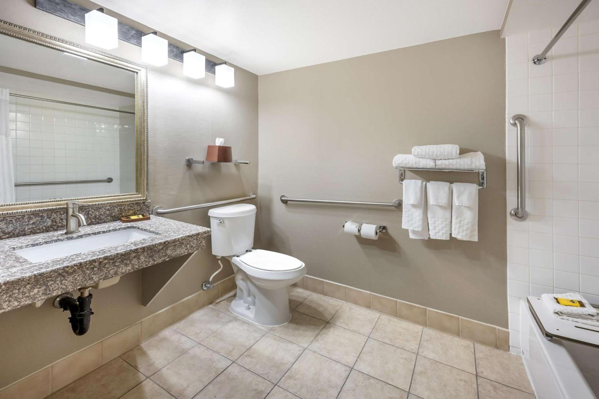 Best Western Plus North Las Vegas Inn & Suites photo 41