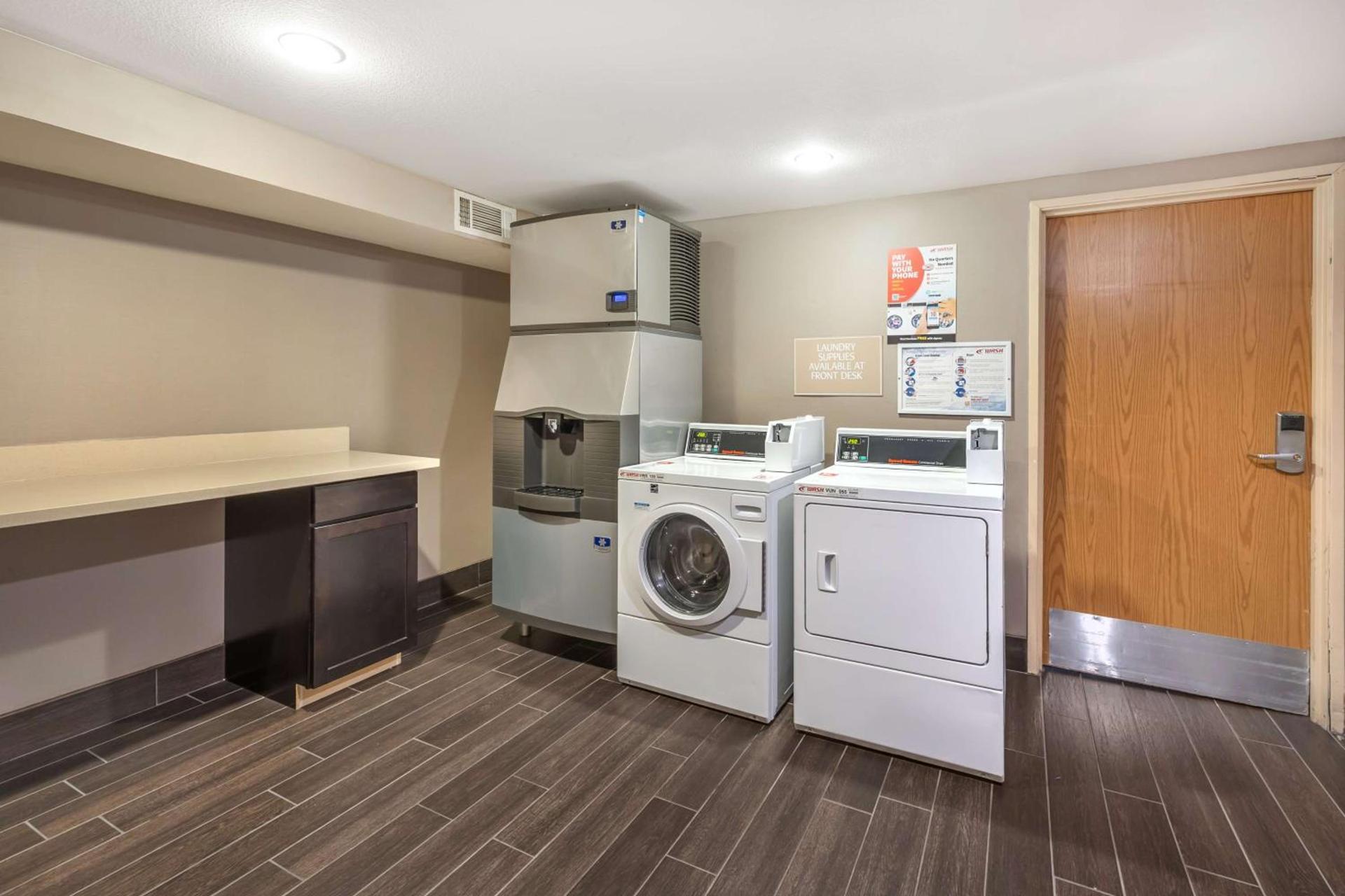Best Western Plus North Las Vegas Inn & Suites photo 45