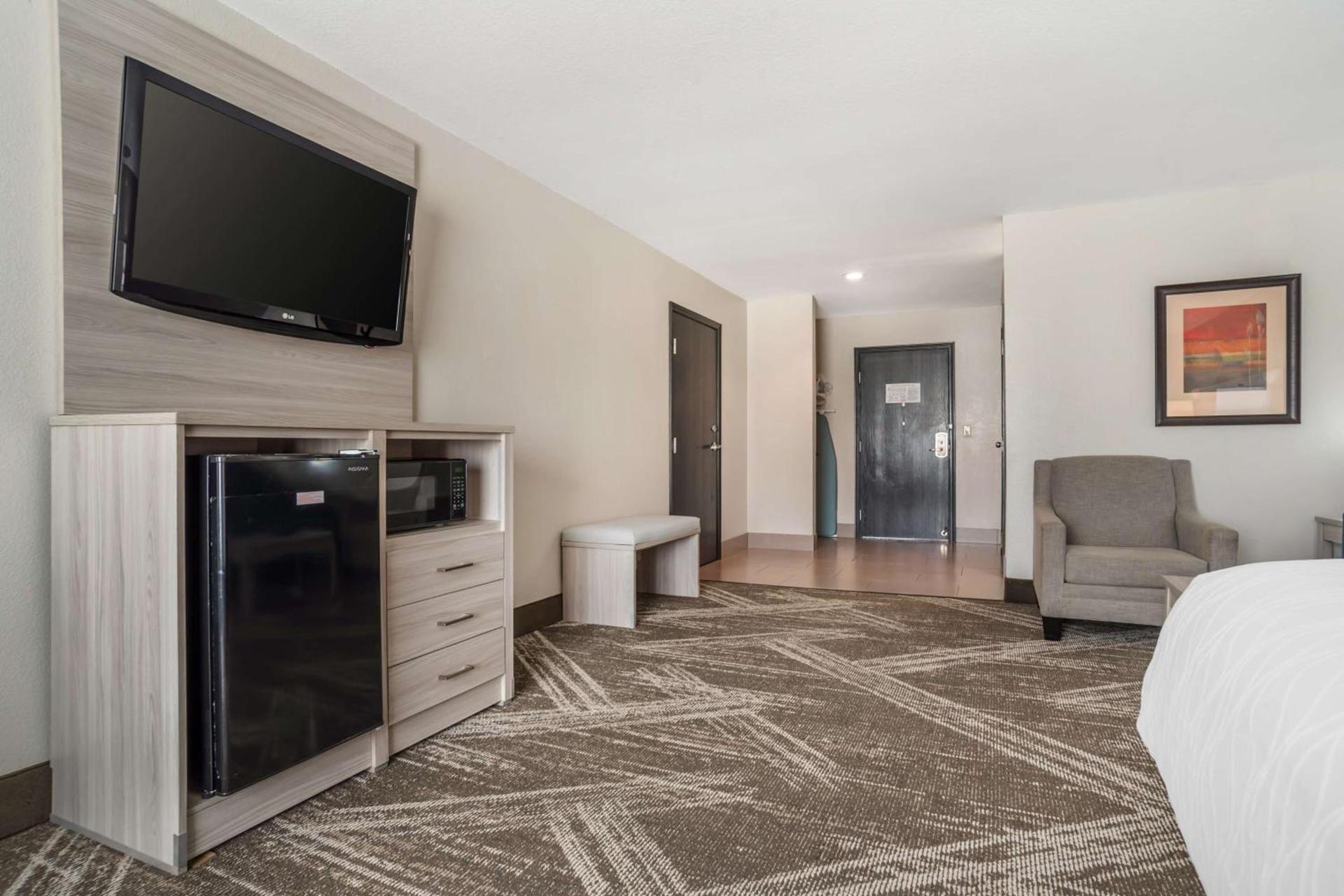 Best Western Plus Jackson Downtown Coliseum photo 12