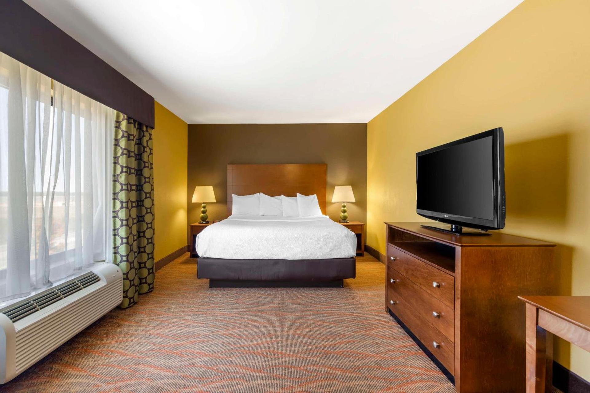 Best Western Plus Tupelo Inn & Suites photo 14