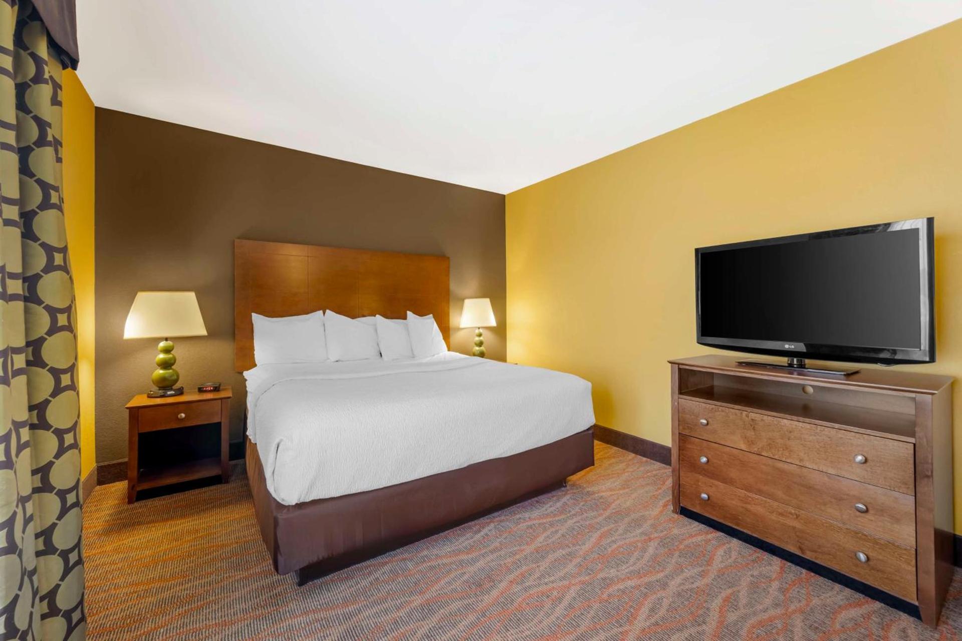 Best Western Plus Tupelo Inn & Suites photo 5