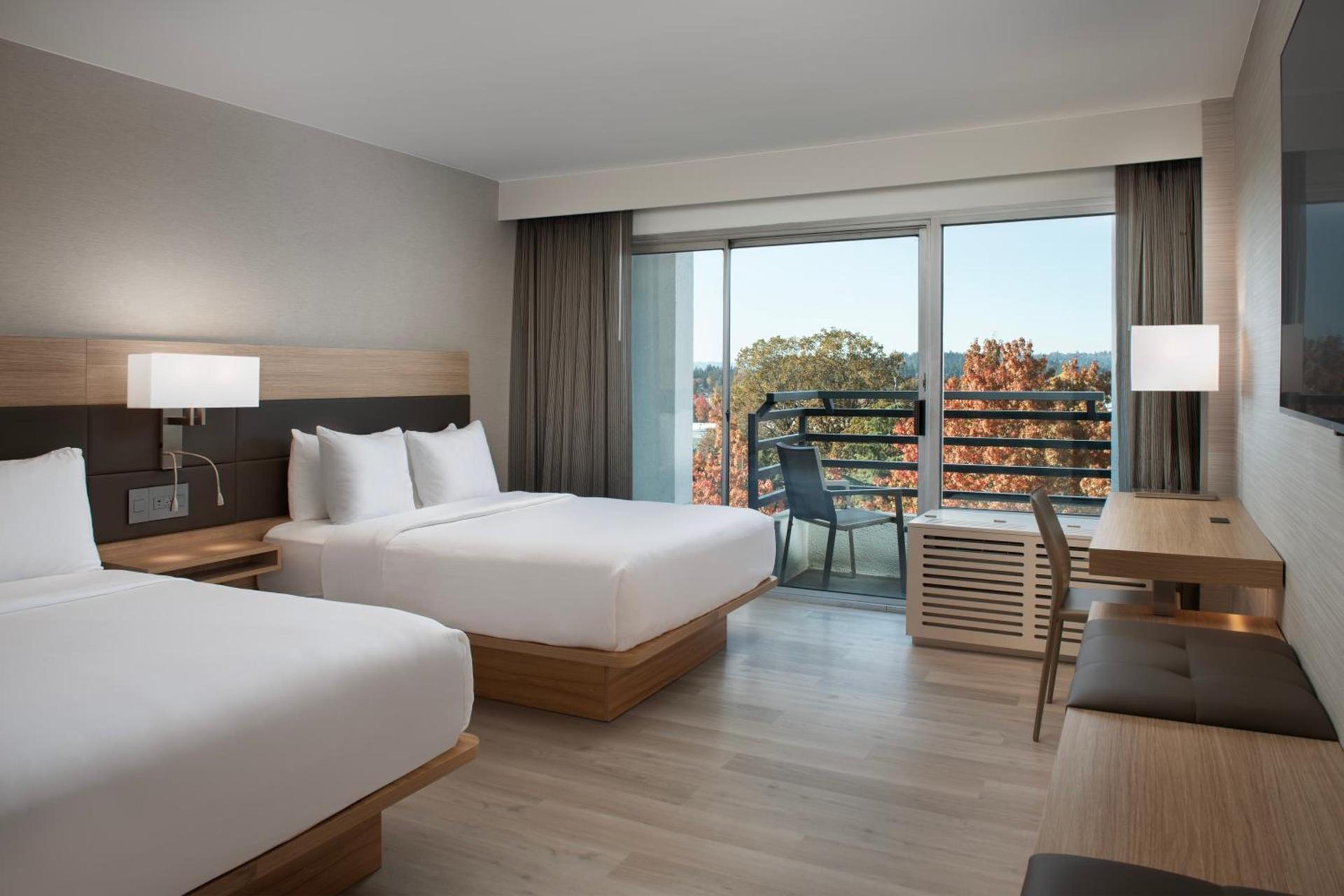 AC Hotel by Marriott Portland Lake Oswego photo 2