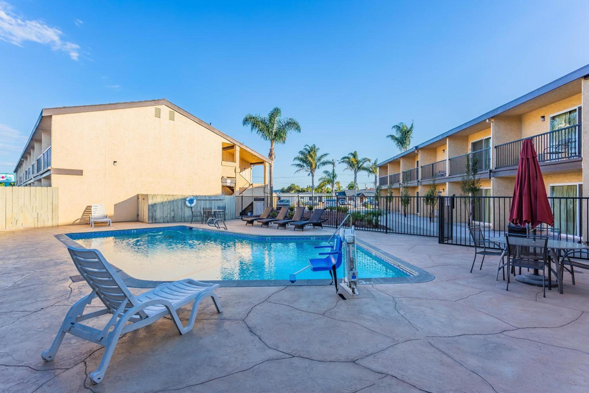Aloha Inn photo 13