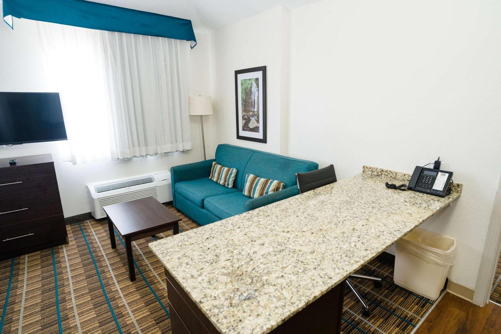 MainStay Suites Knoxville Airport photo 32
