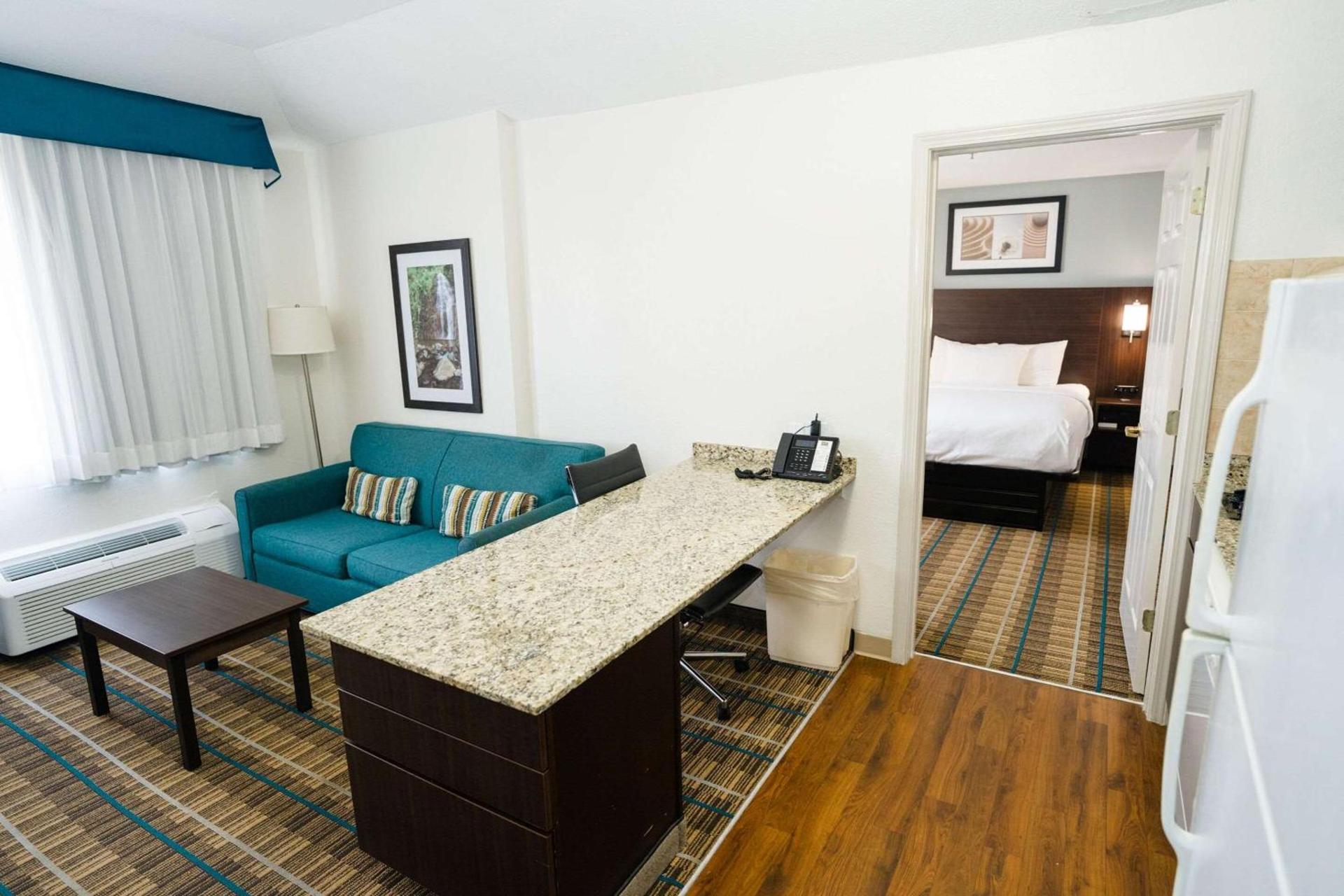 MainStay Suites Knoxville Airport photo 34