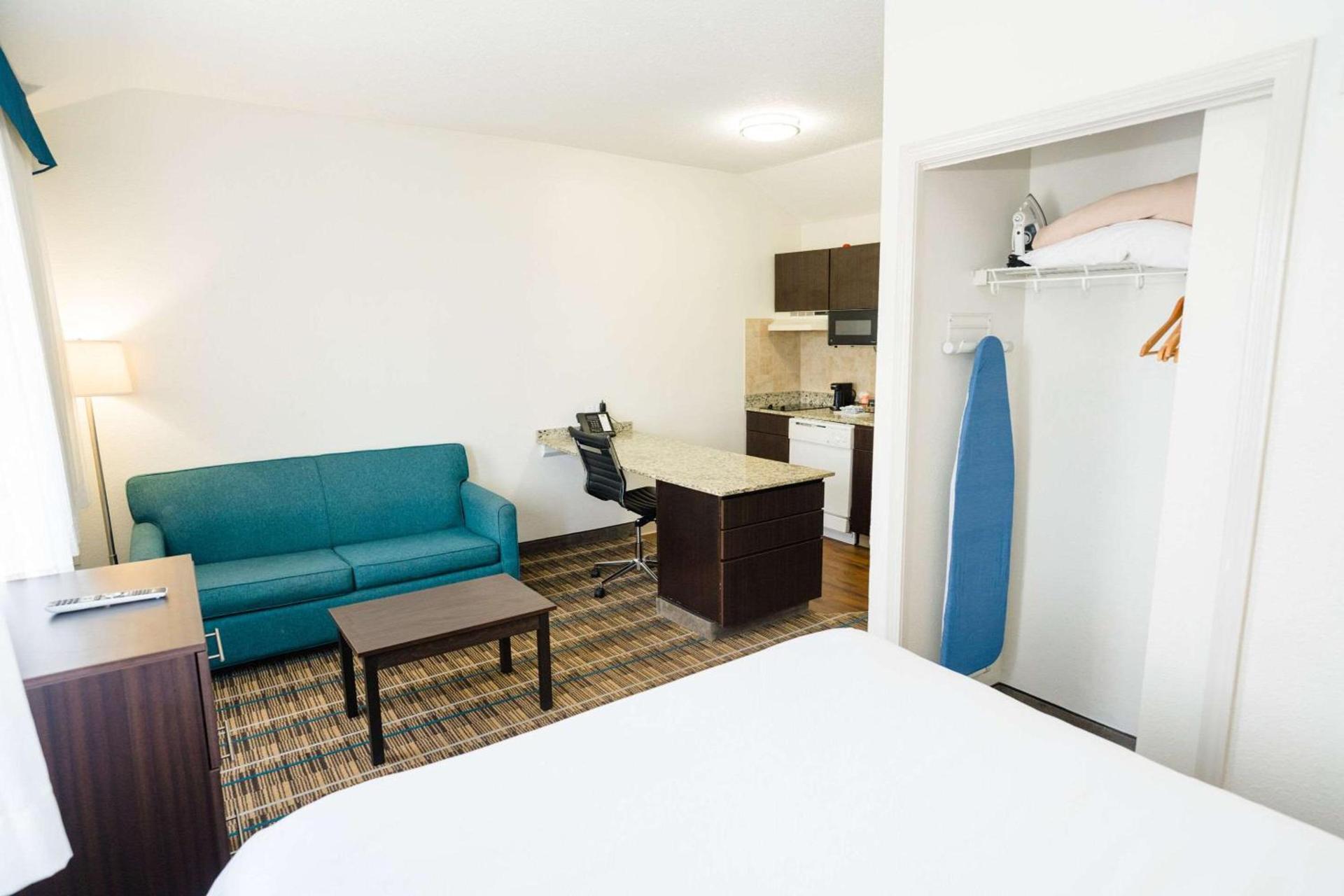 MainStay Suites Knoxville Airport photo 38