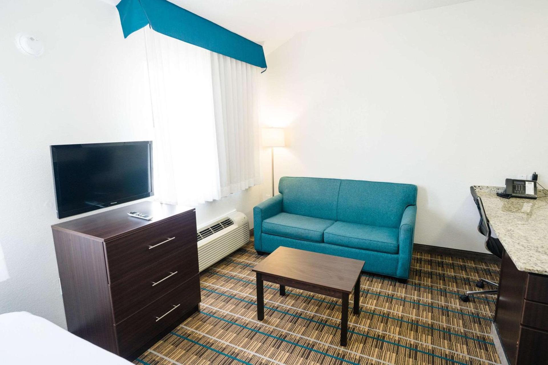 MainStay Suites Knoxville Airport photo 39