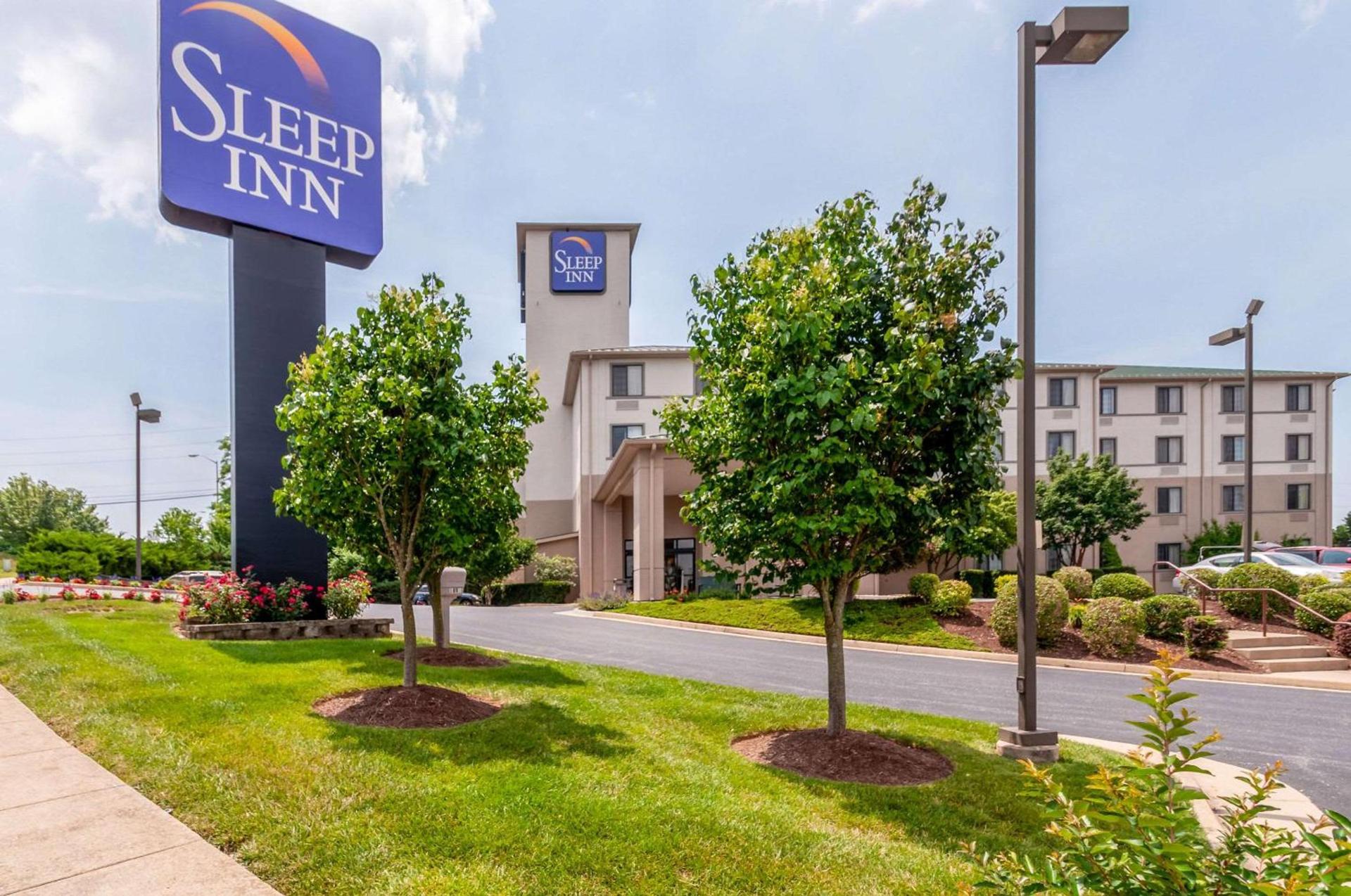 Sleep Inn & Suites Harrisonburg on University photo 2