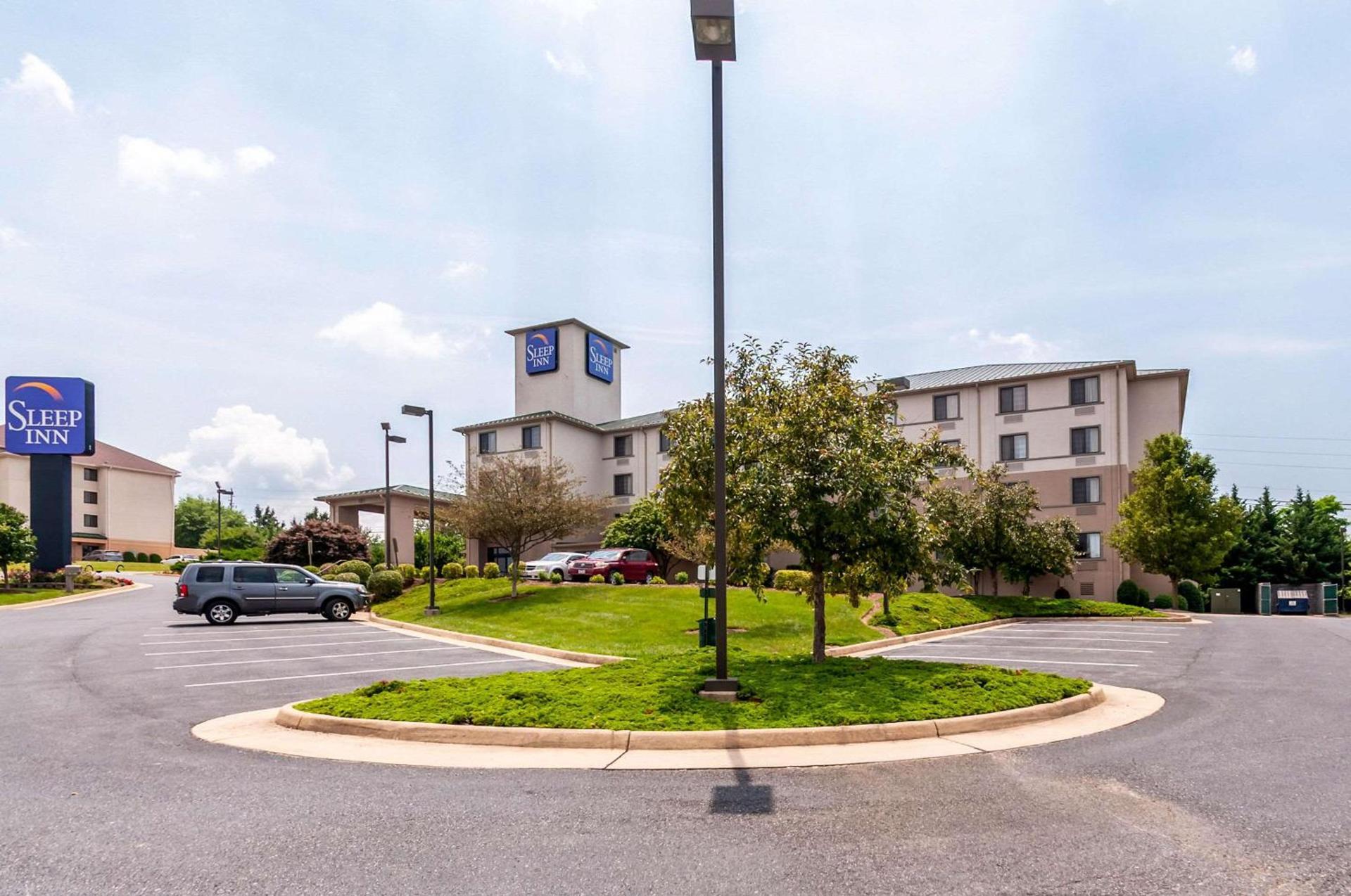Sleep Inn & Suites Harrisonburg on University photo 3