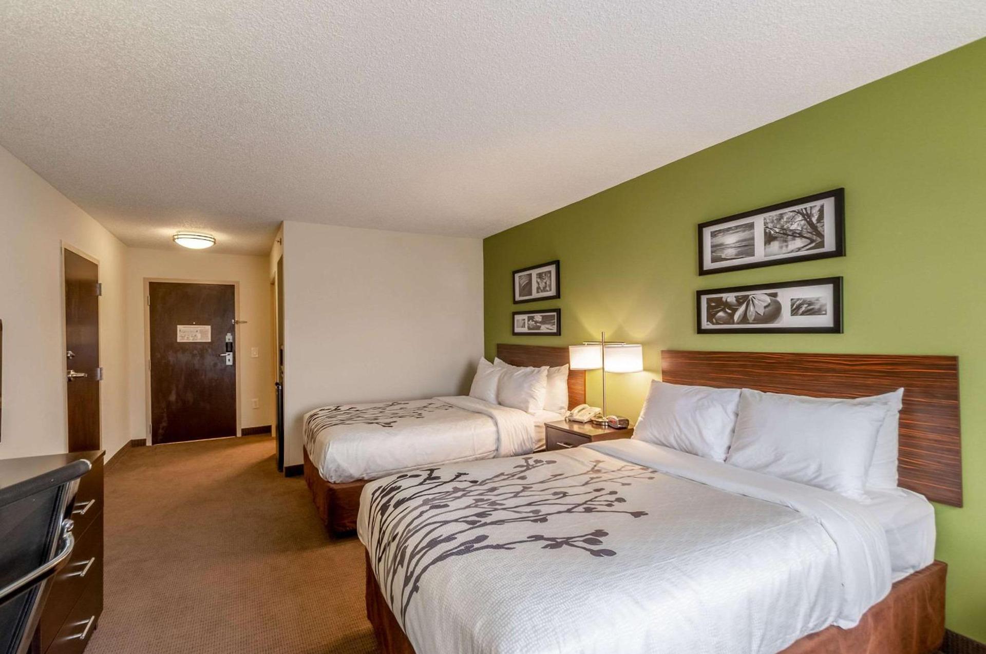 Sleep Inn & Suites Harrisonburg on University photo 7