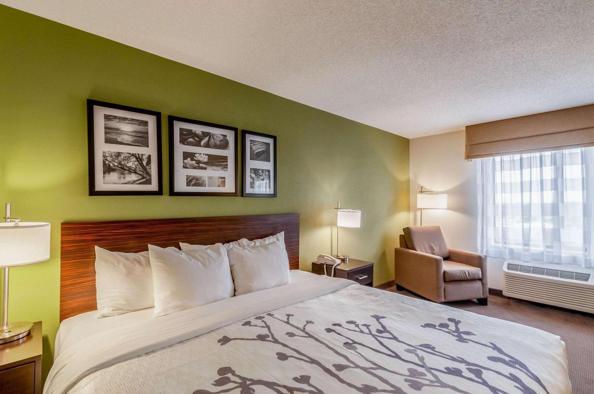 Sleep Inn & Suites Harrisonburg on University photo 10