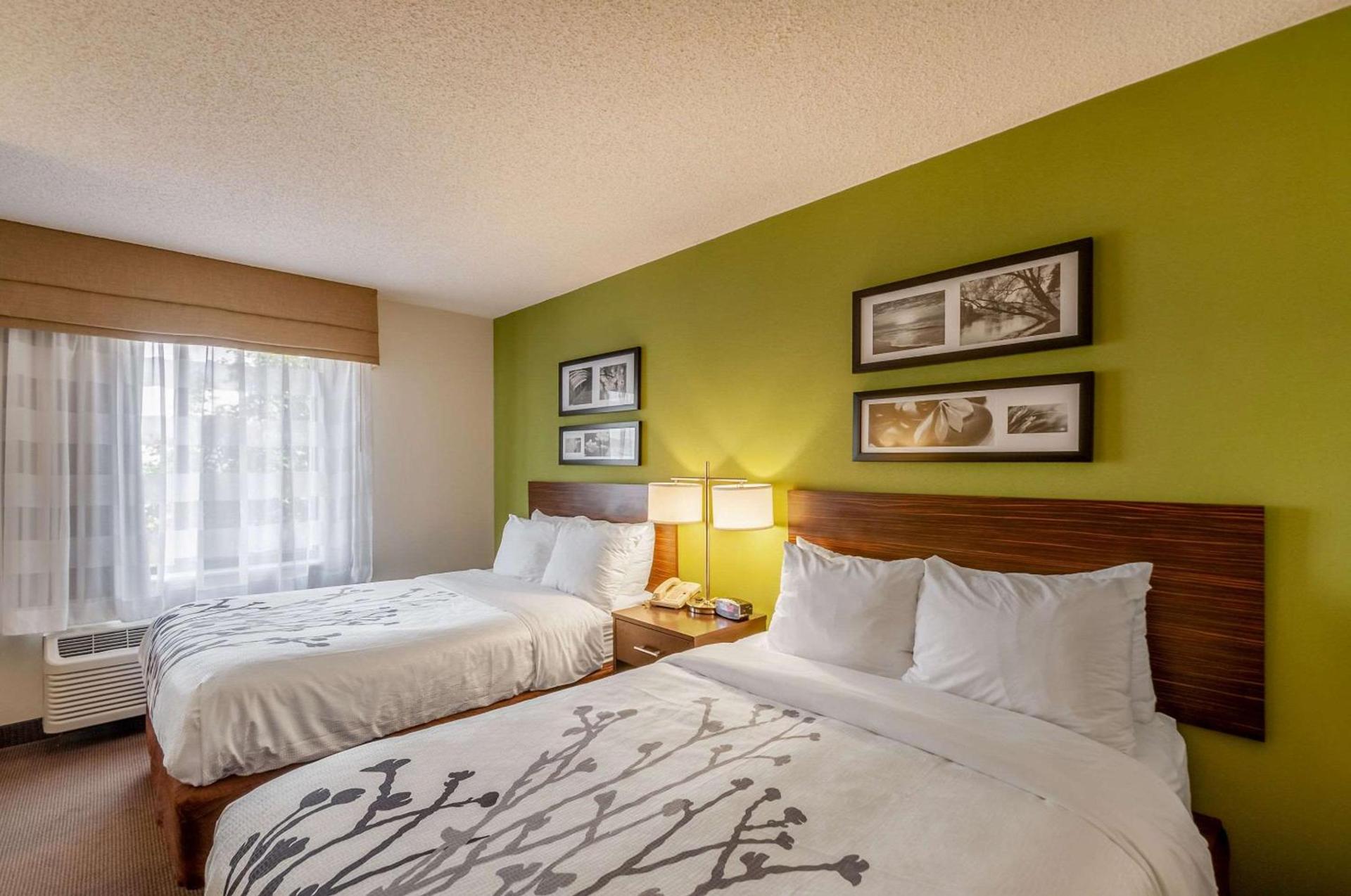 Sleep Inn & Suites Harrisonburg on University photo 14