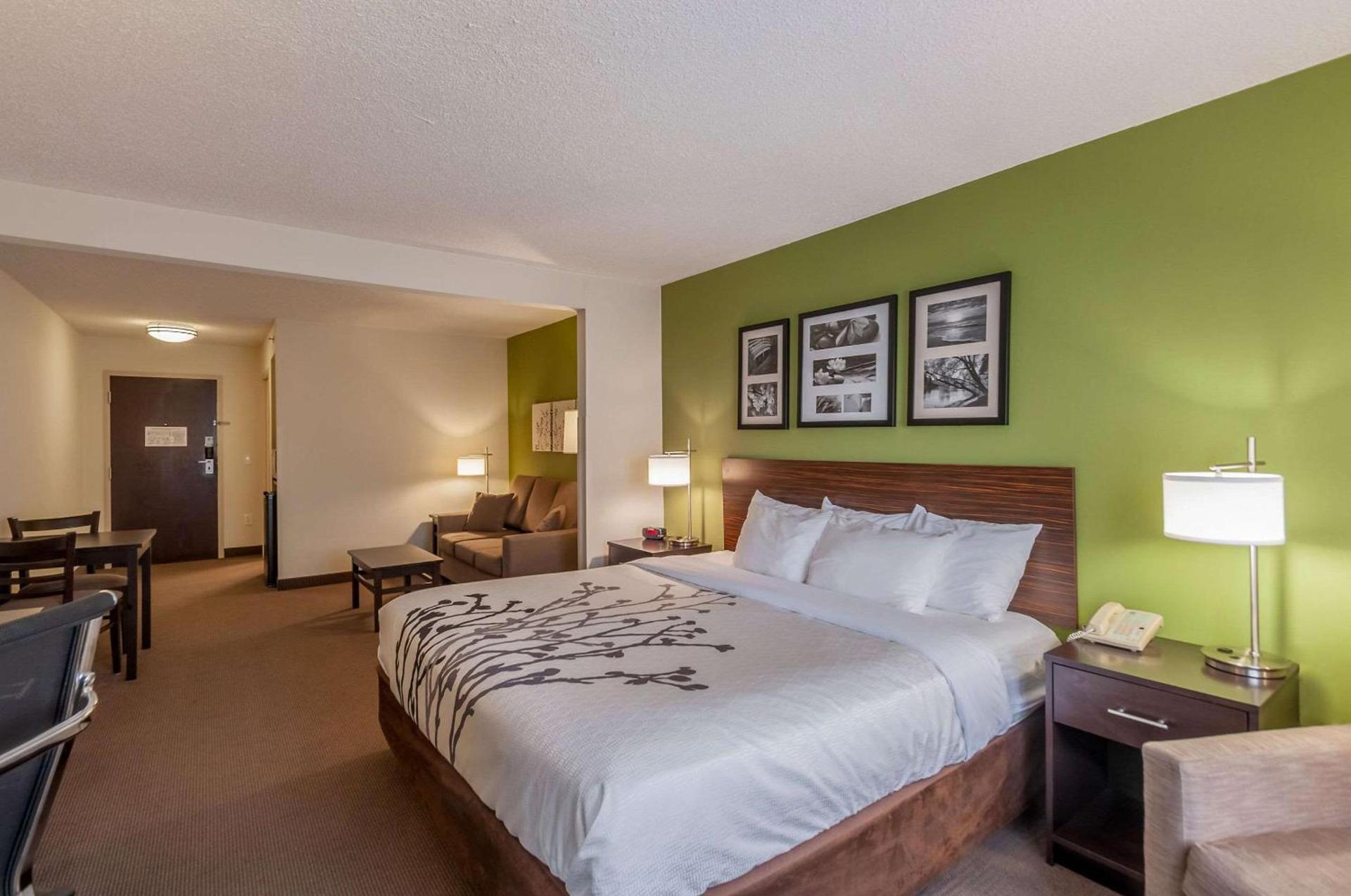 Sleep Inn & Suites Harrisonburg on University photo 20