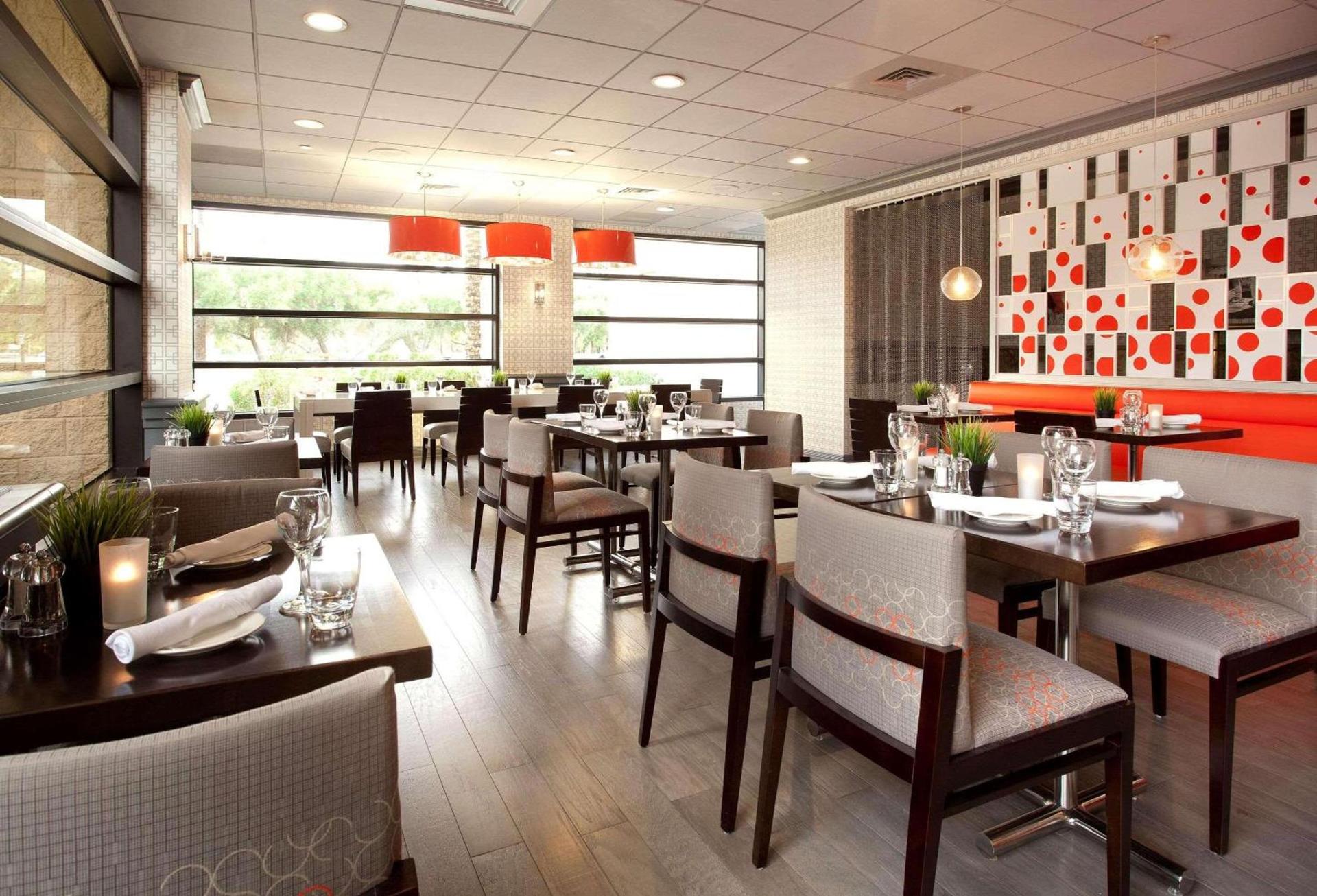 Radisson Hotel Phoenix Airport photo 60