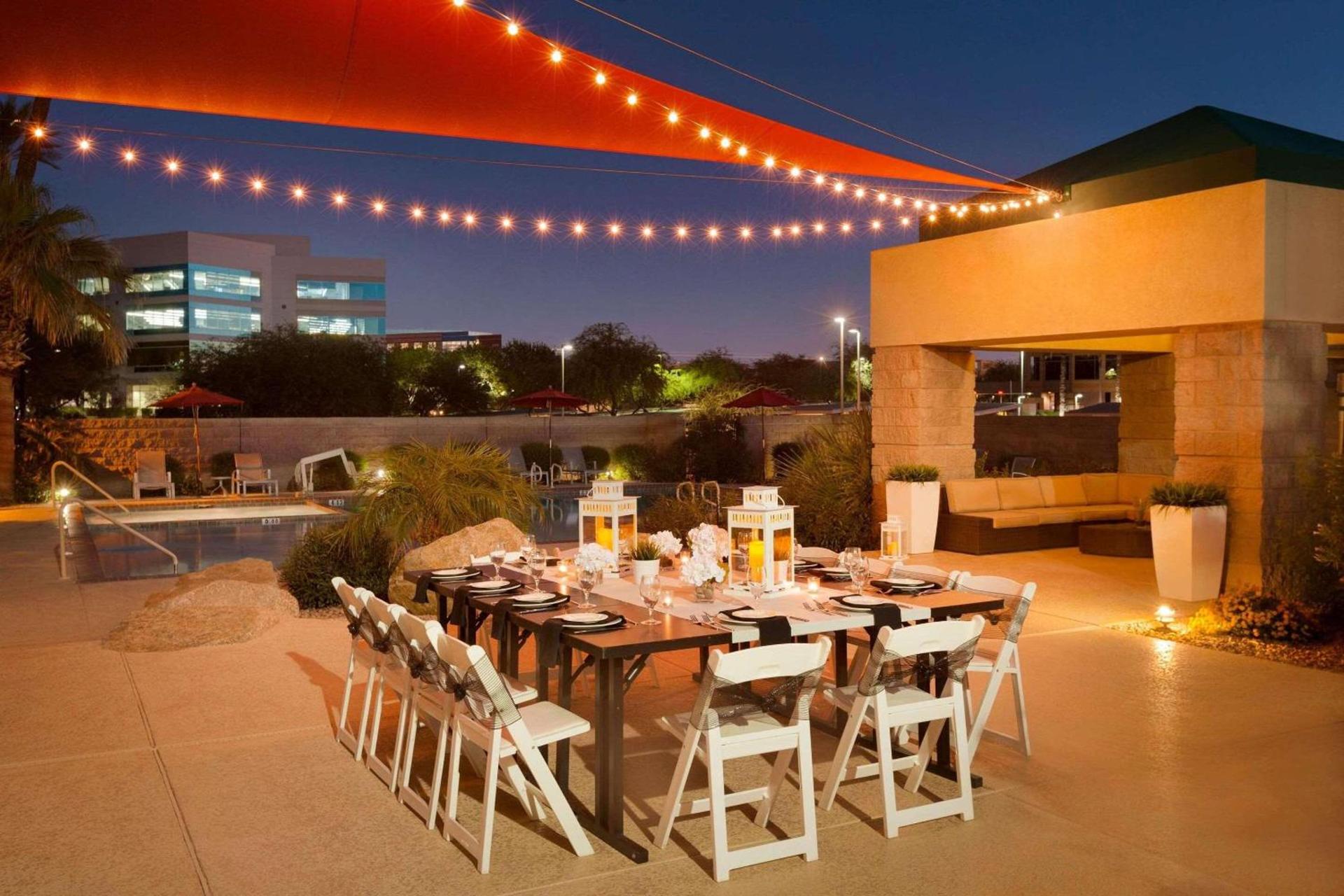 Radisson Hotel Phoenix Airport photo 55