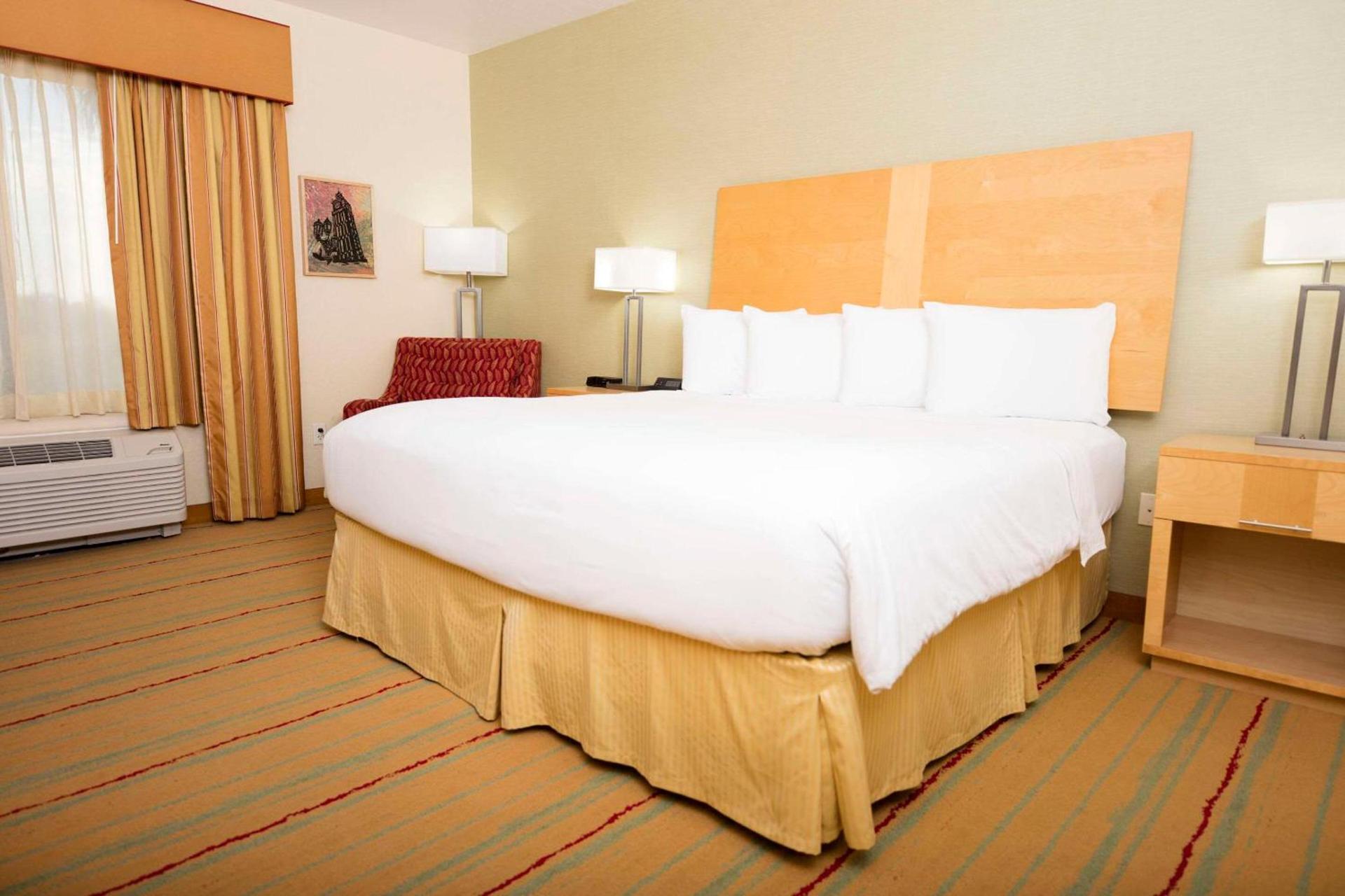 Radisson Hotel Yuma photo 10
