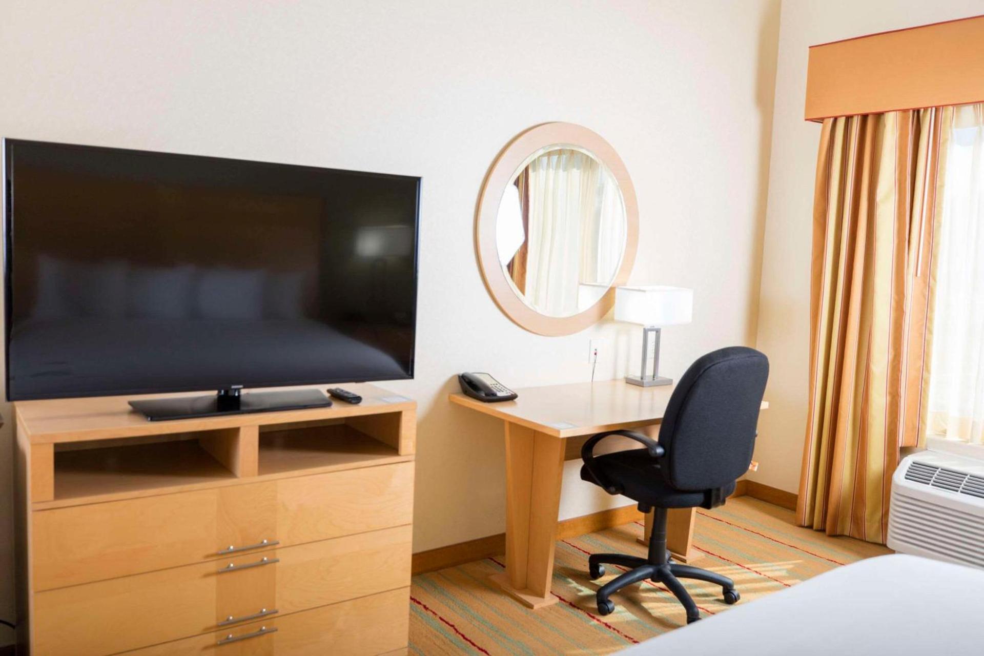Radisson Hotel Yuma photo 12